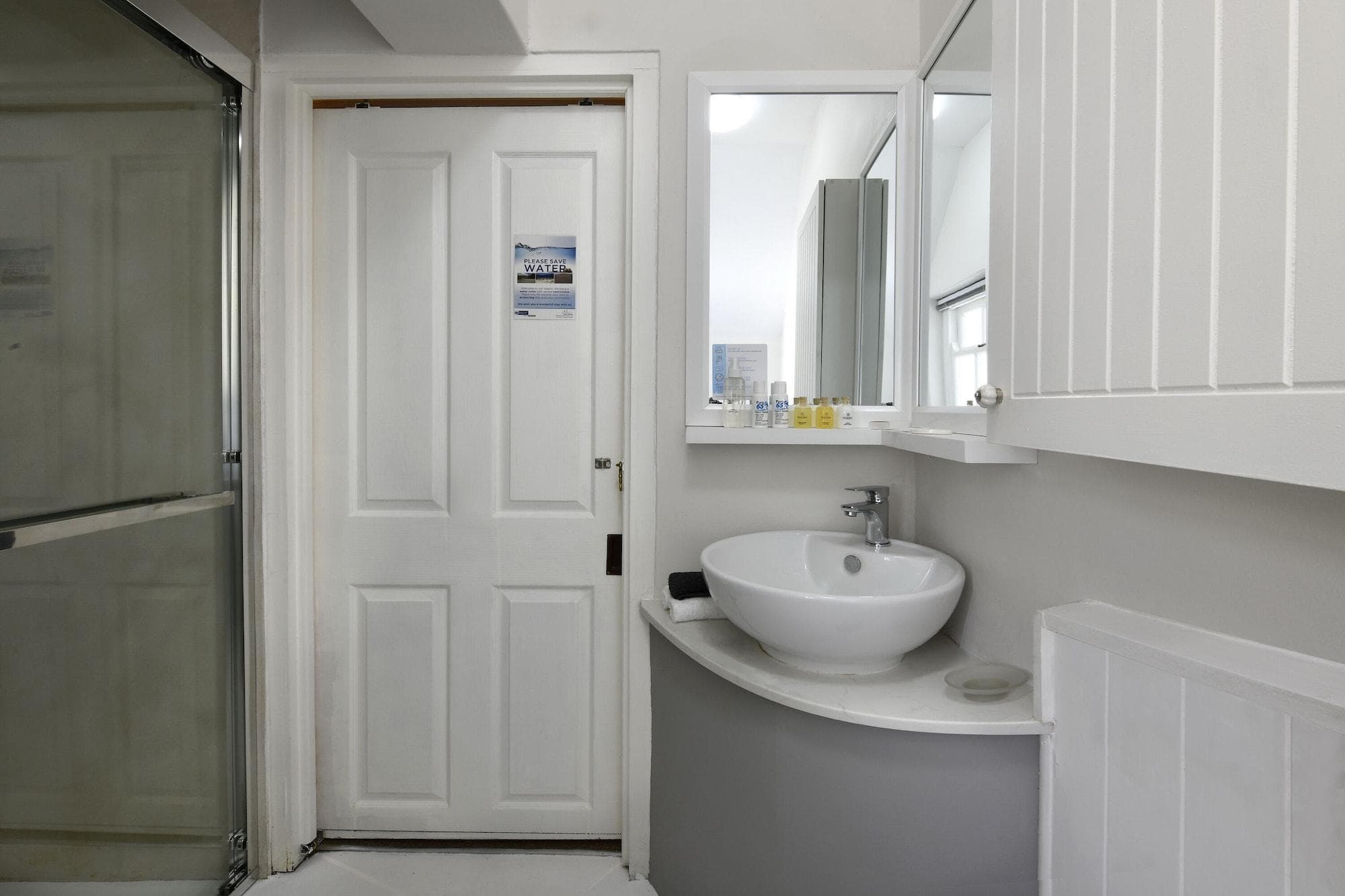 Fleur Du Soleil, Room