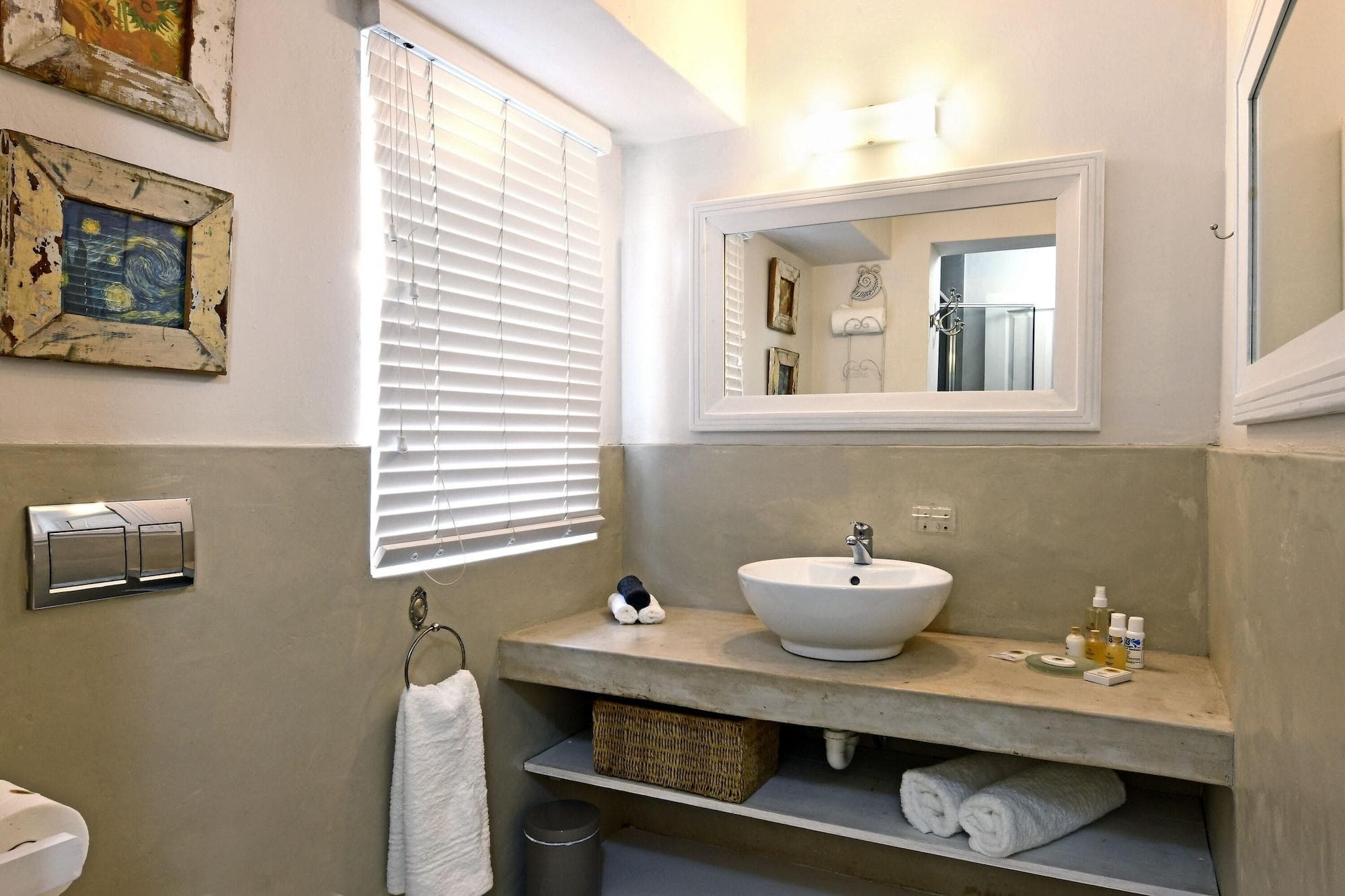 Fleur Du Soleil, Room