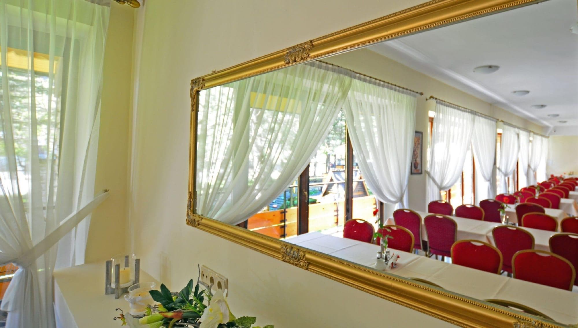 Hotel Boruta, Sports and Entertainment