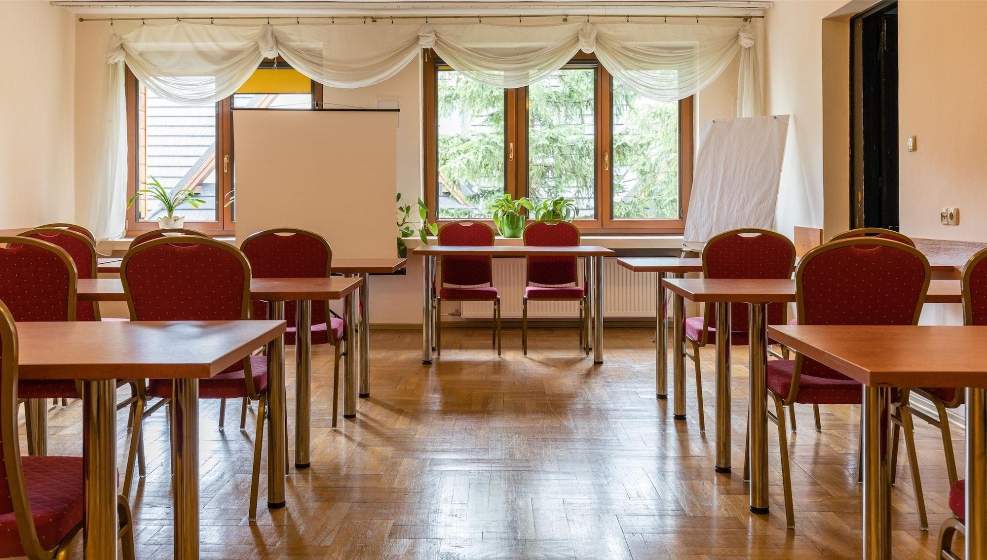 Hotel Boruta, Conferences