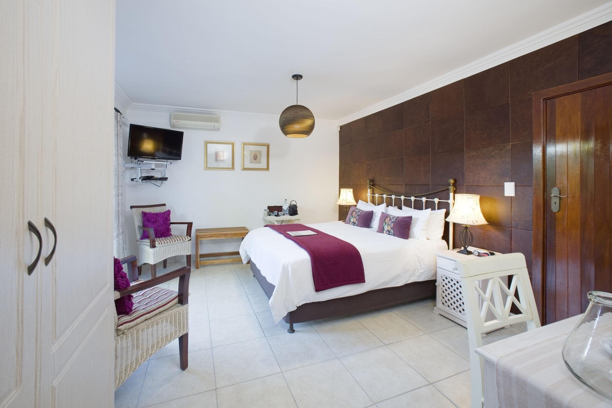 Candlewood Lodge - Bed & Breakfast, Room