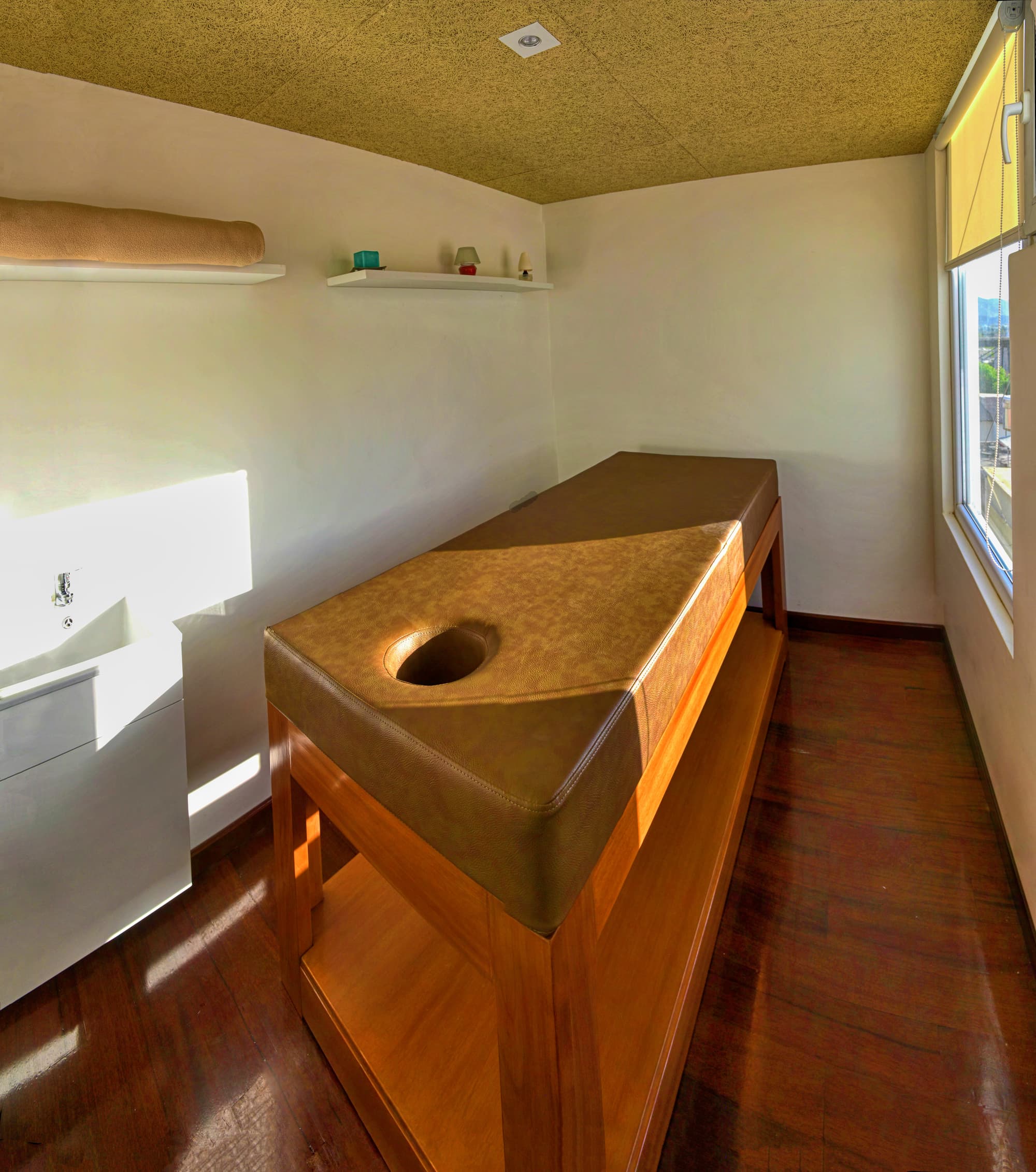 Mint Hotel, Sports and Entertainment