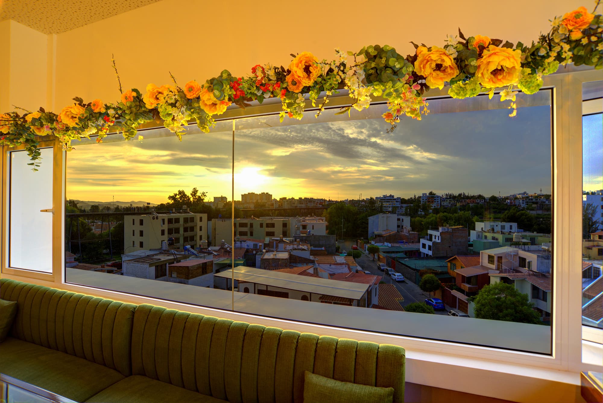 Mint Hotel, Restaurant