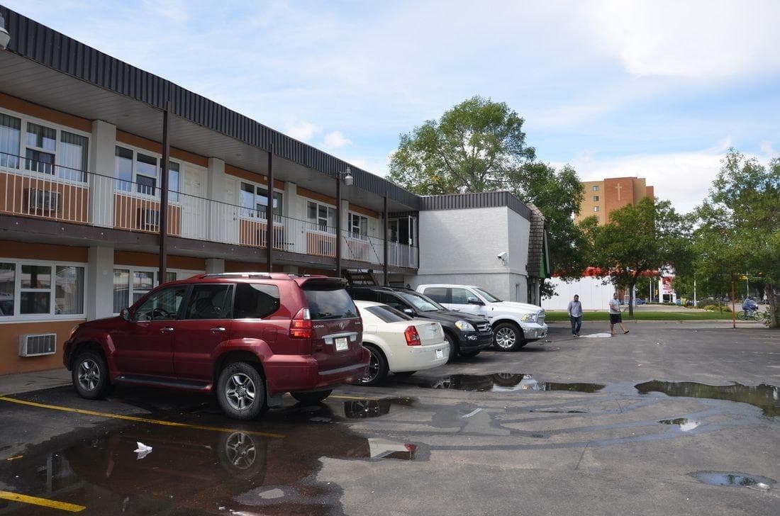 Coachman Inn, General view