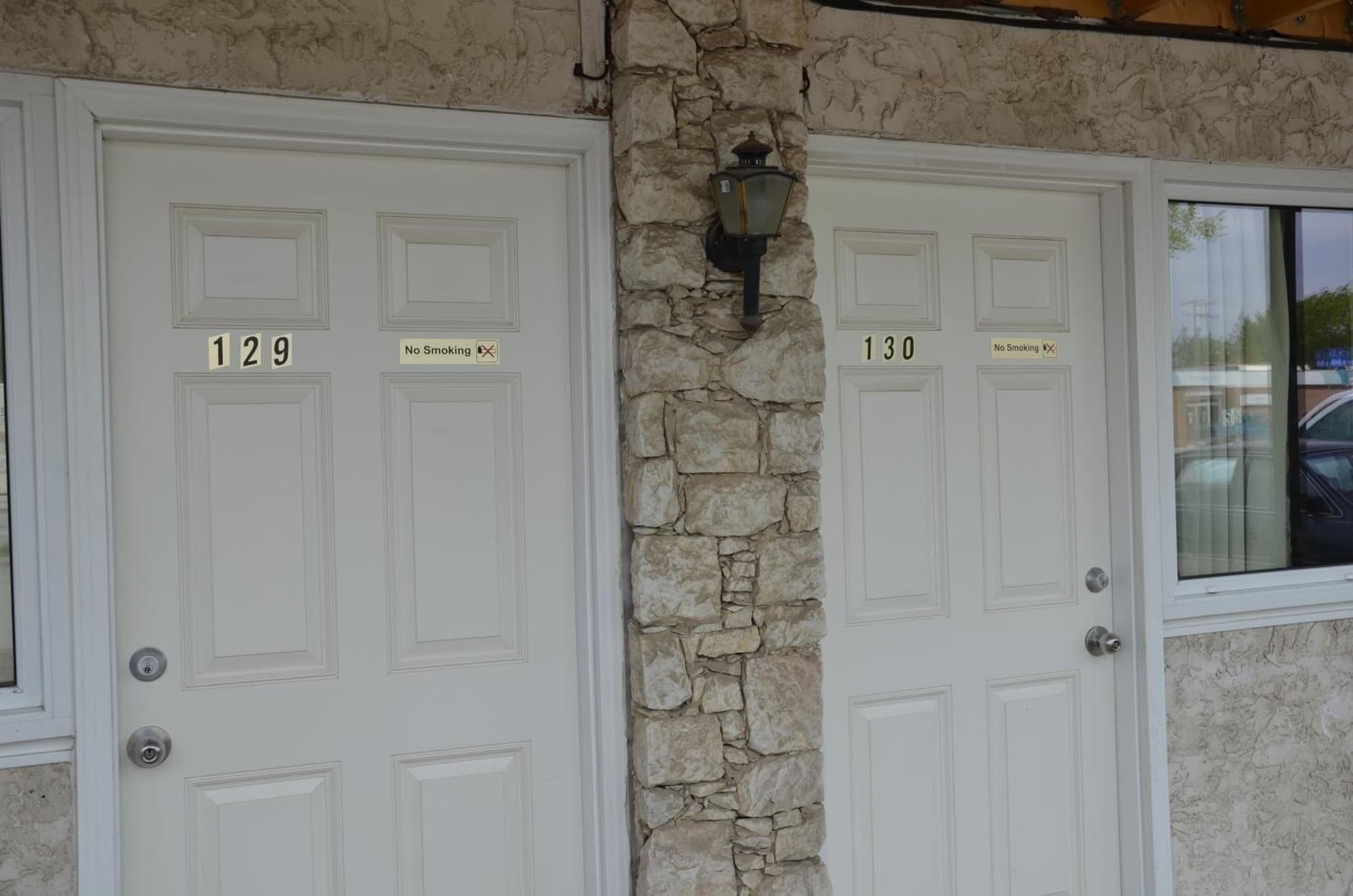 Coachman Inn, General view