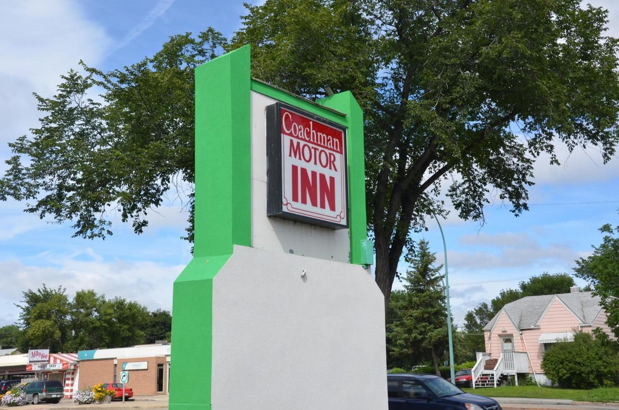 Coachman Inn, General view