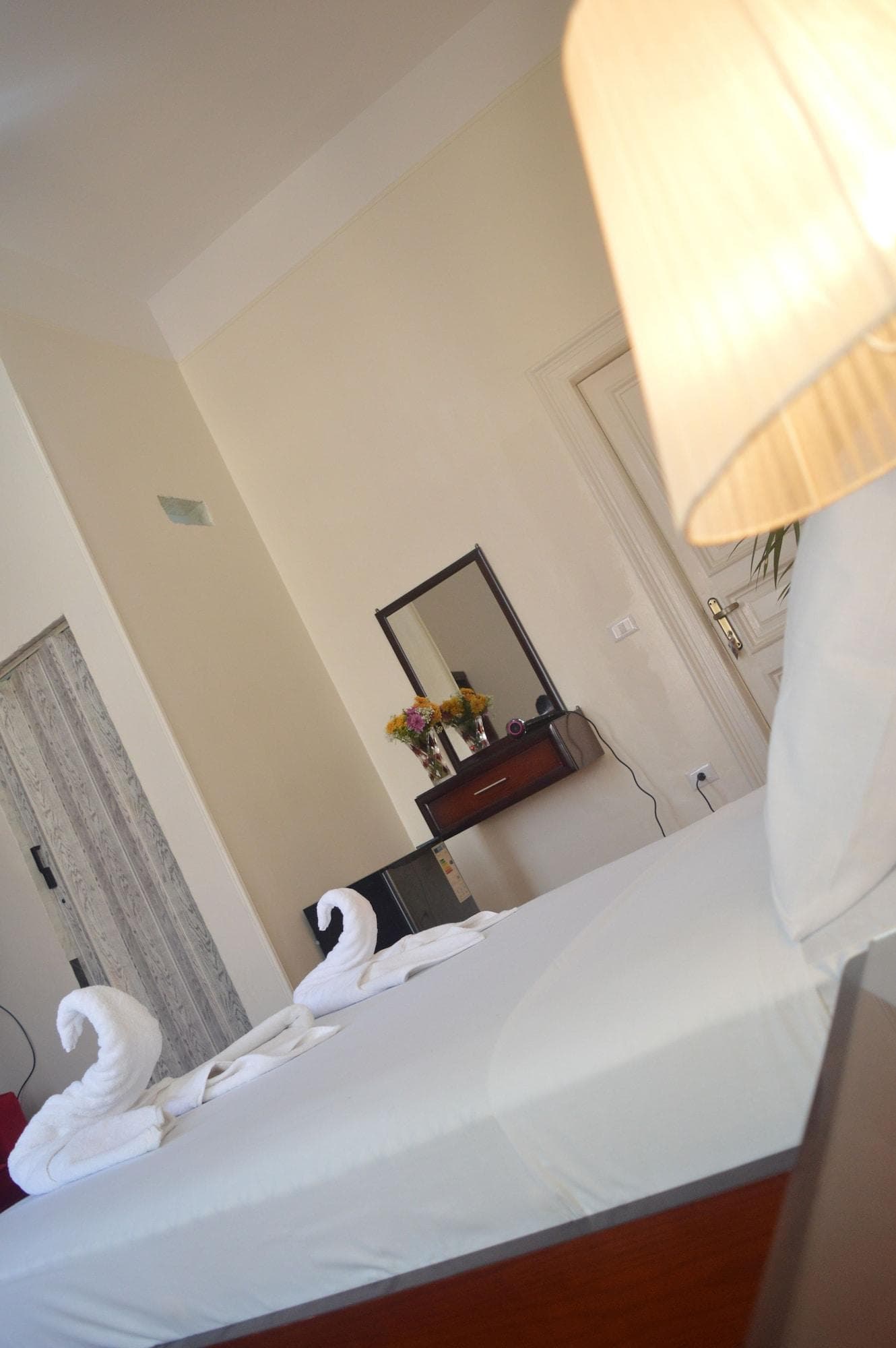 Midtown Hostel, Room