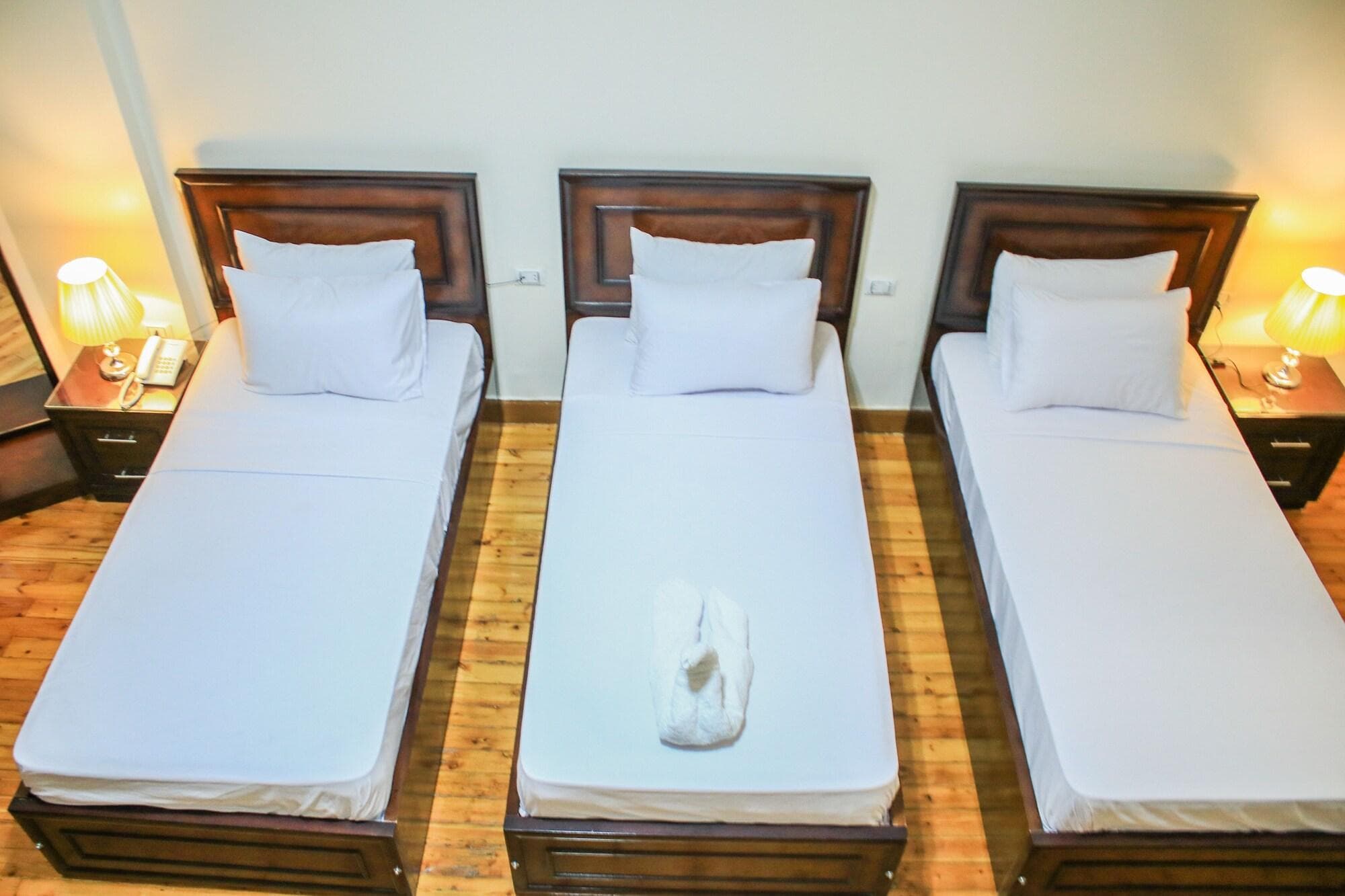 Midtown Hostel, Room