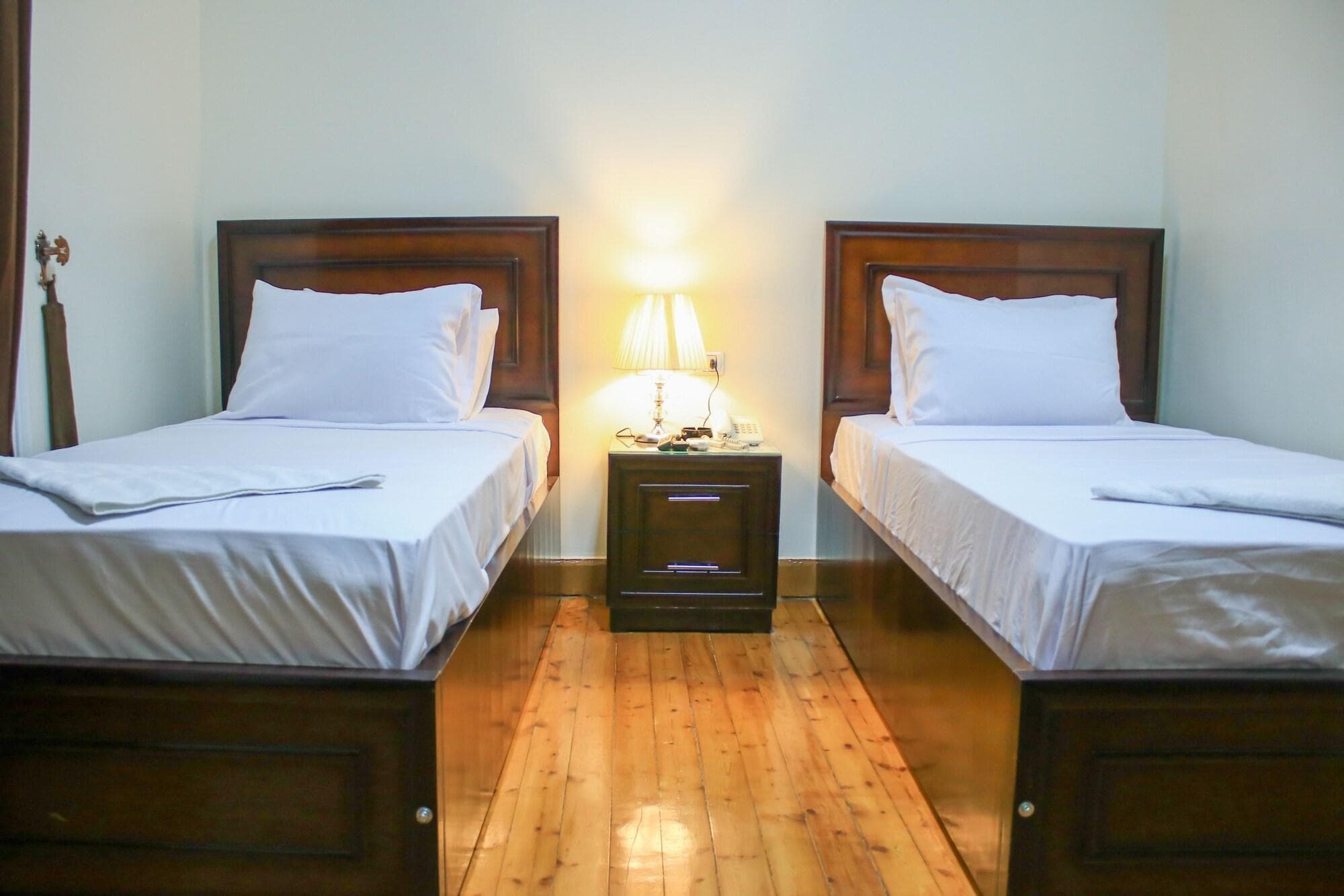 Midtown Hostel, Room