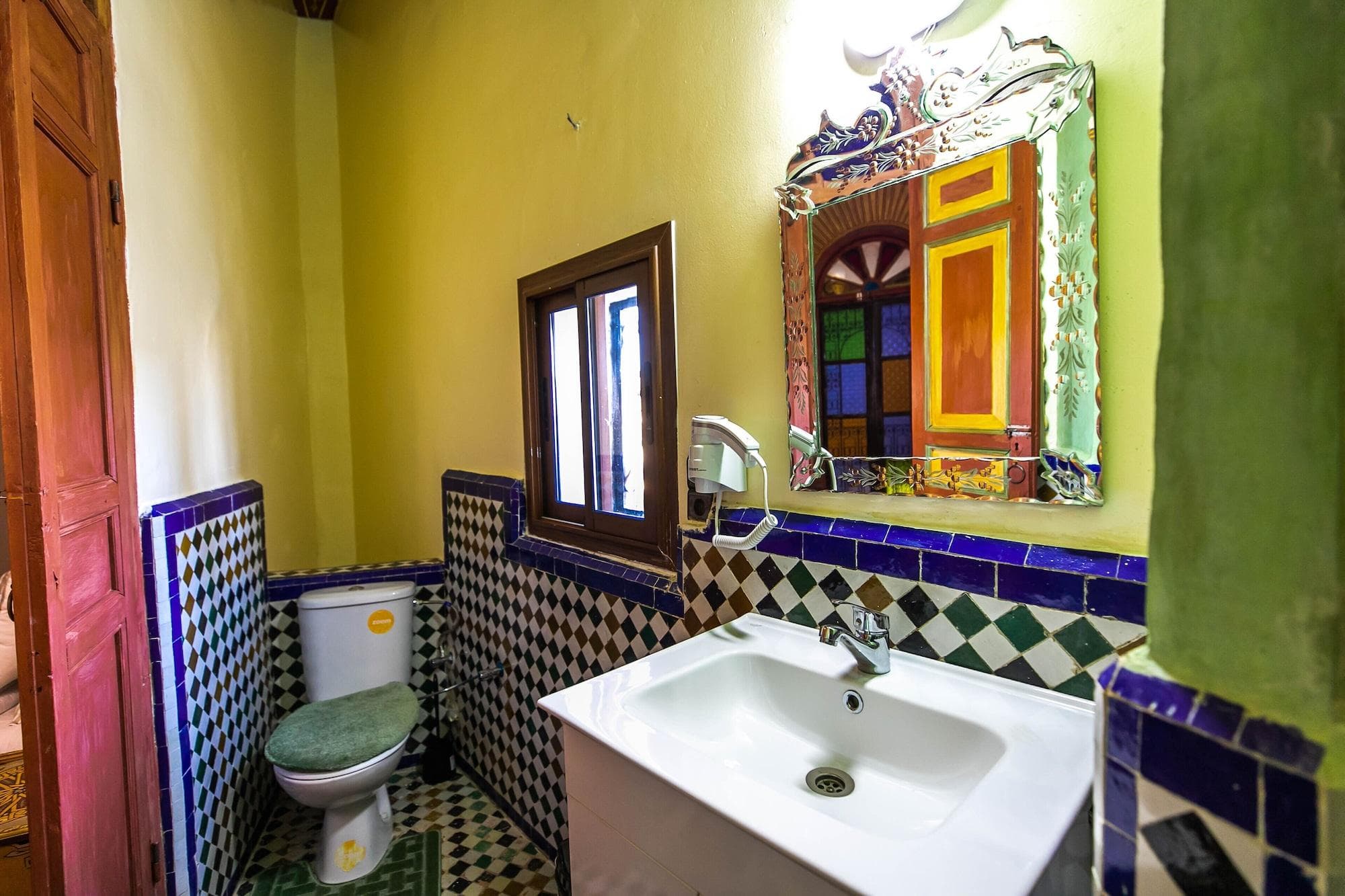 Dar El Ouedghiri, Room