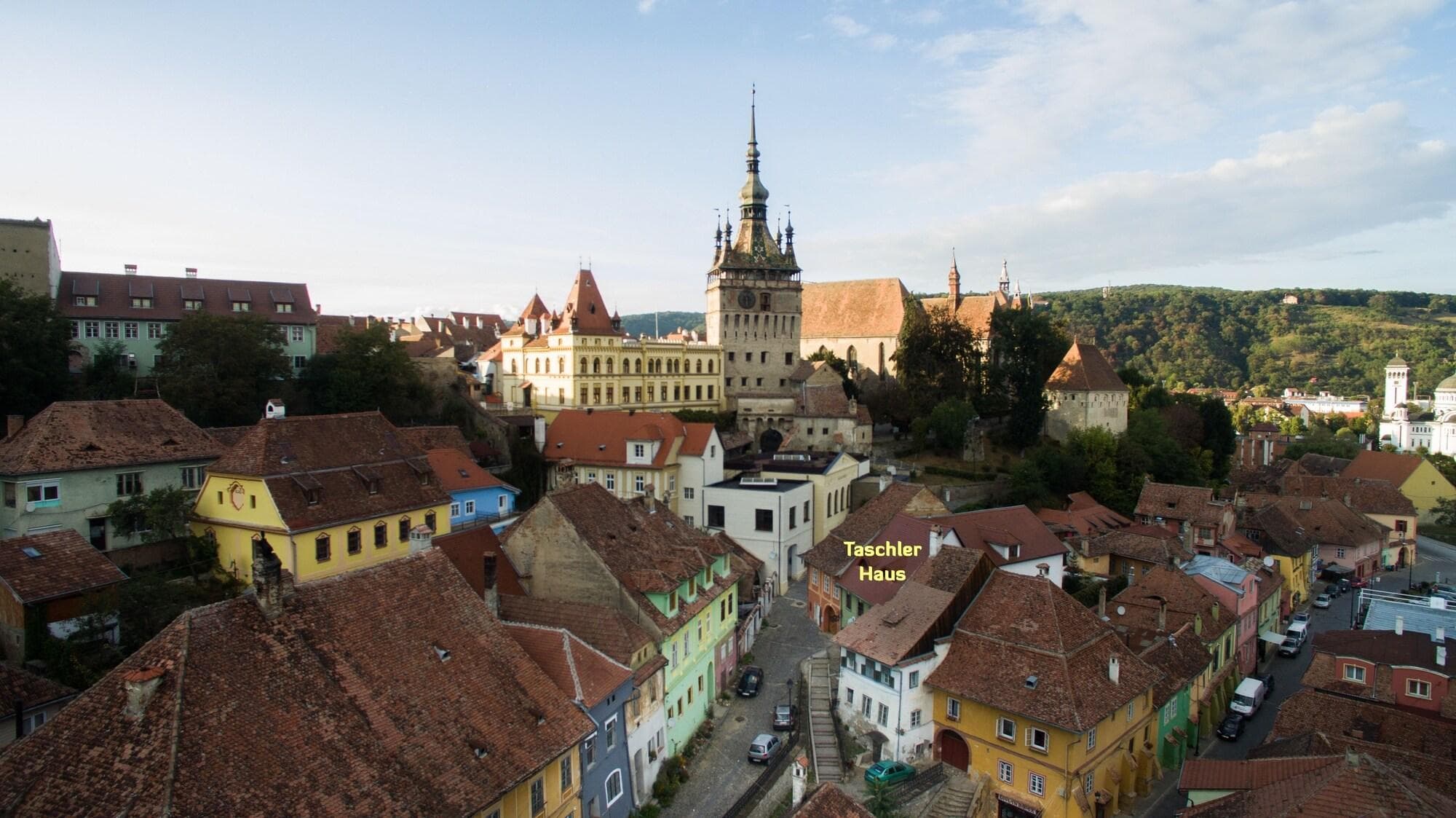 Taschler Haus Boutique, General view