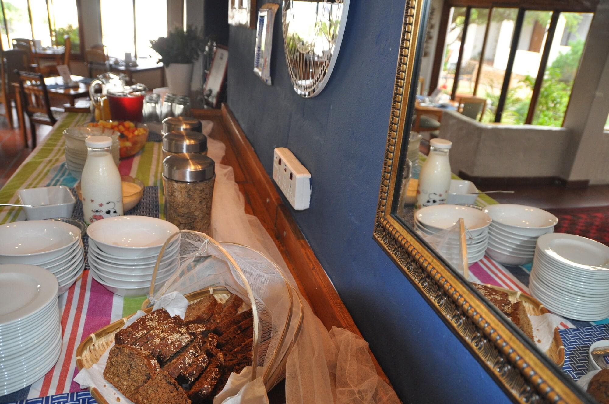 Saxon Lodge, Restaurant