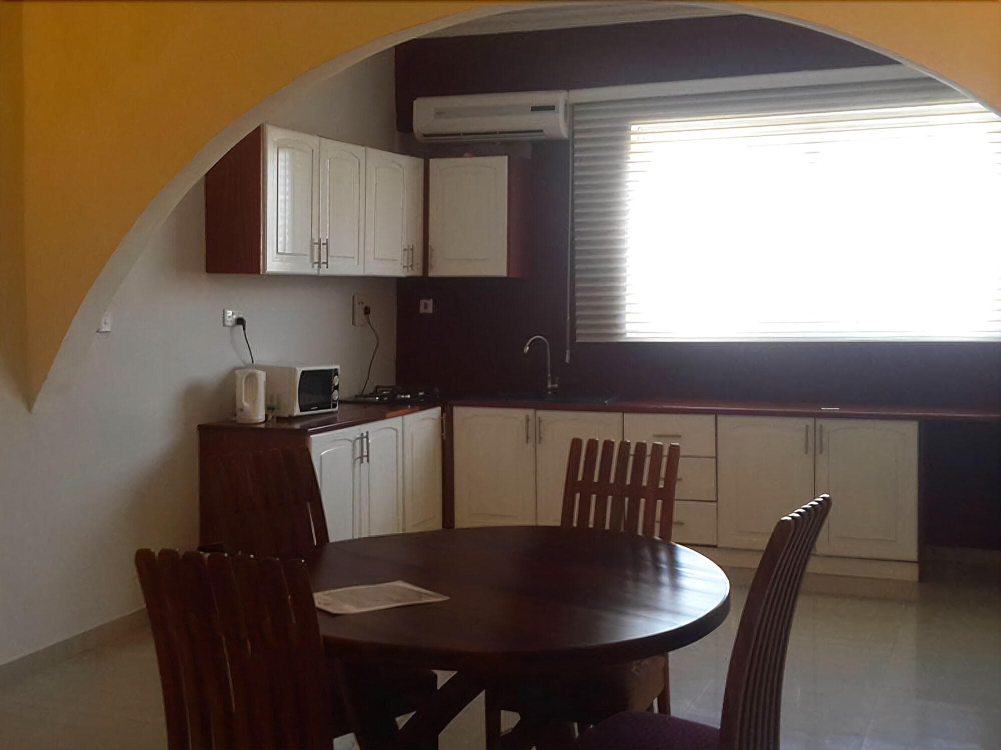 Crystal Rose Ambassador Hotel, Room