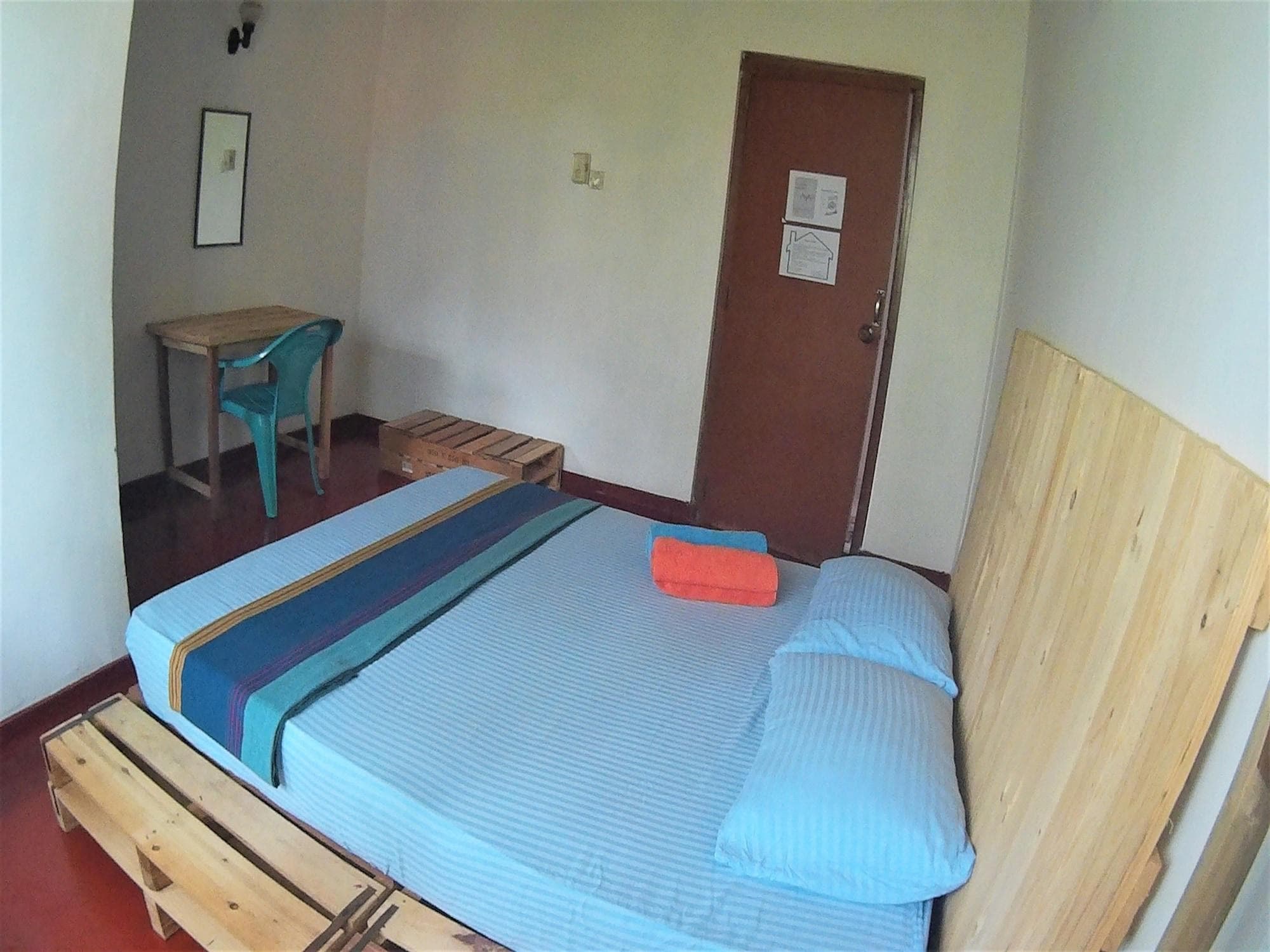 The Pallet House, Room