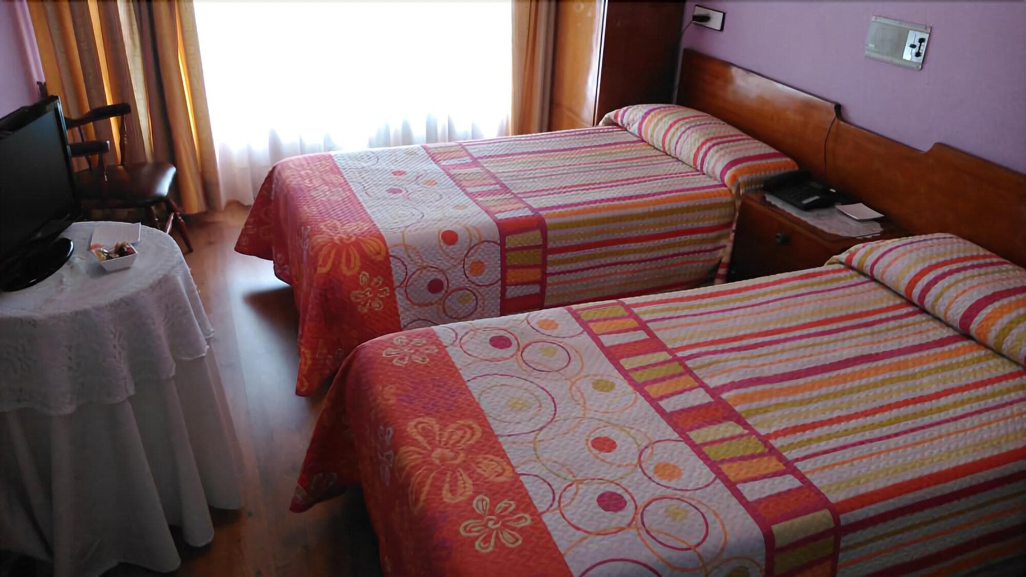 Hotel Vaqueros, Room