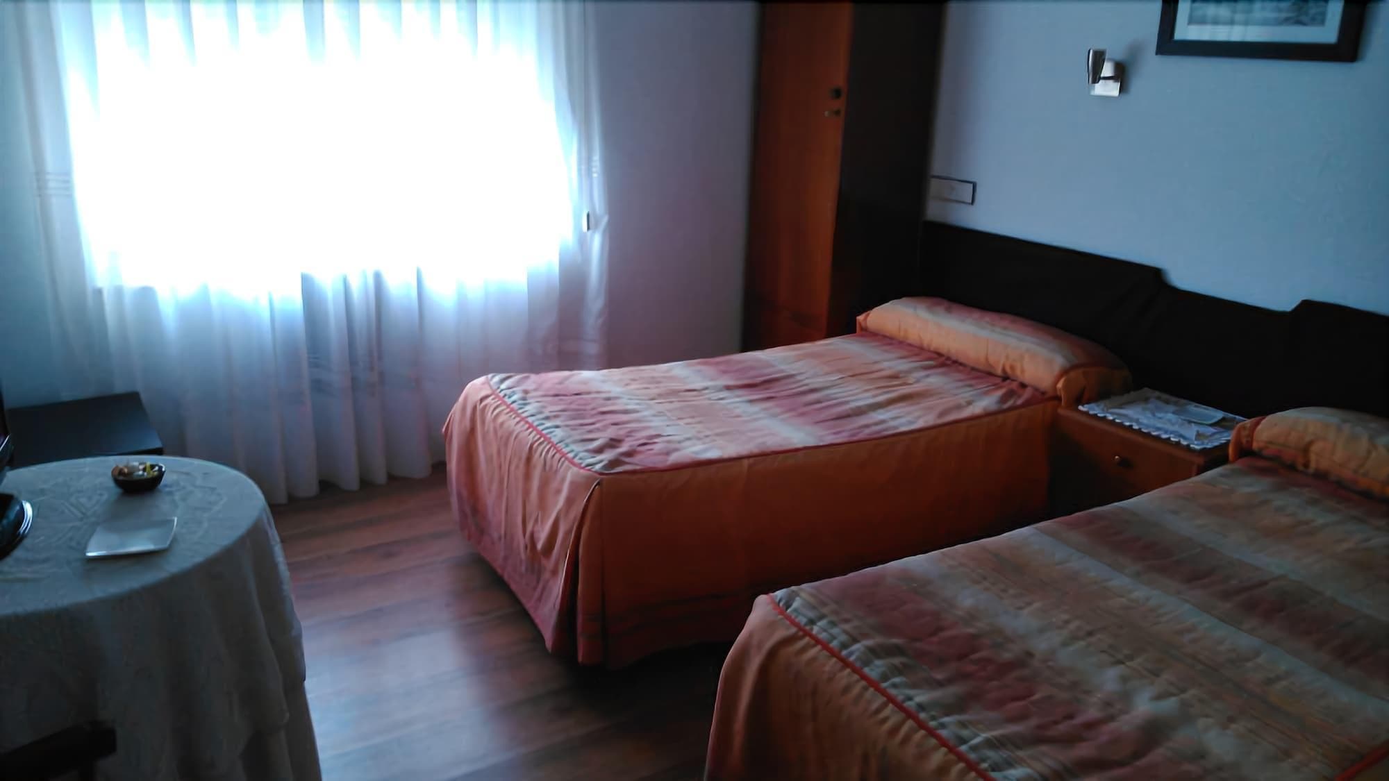 Hotel Vaqueros, Room