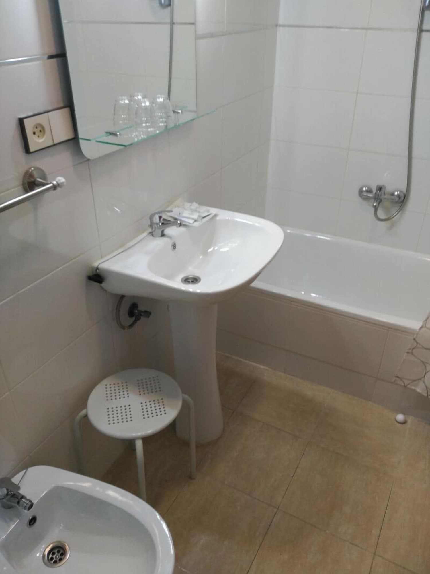 Hotel Vaqueros, Room