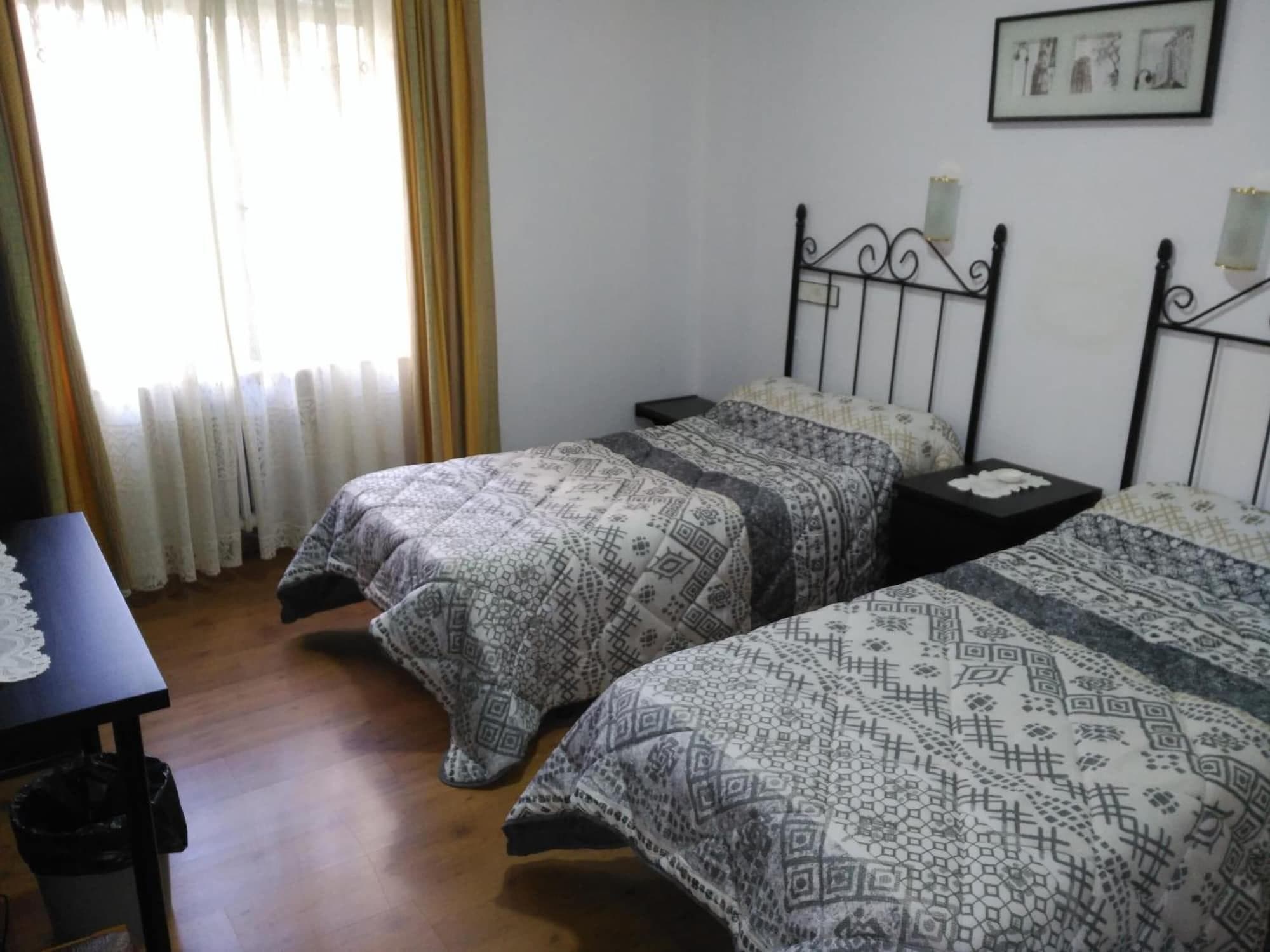 Hotel Vaqueros, Room