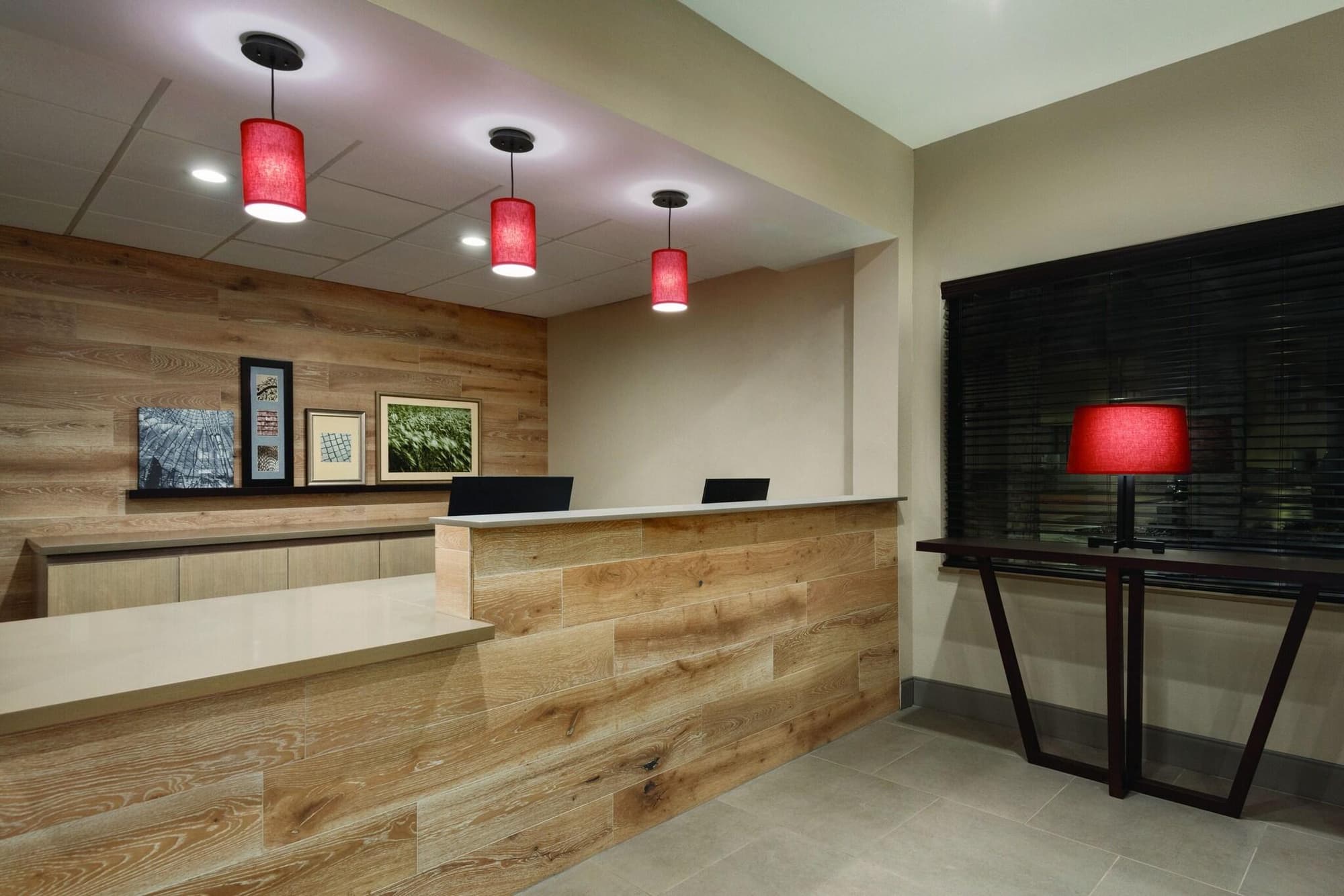 Country Inn & Suites, Oklahoma City-Br, Lobby