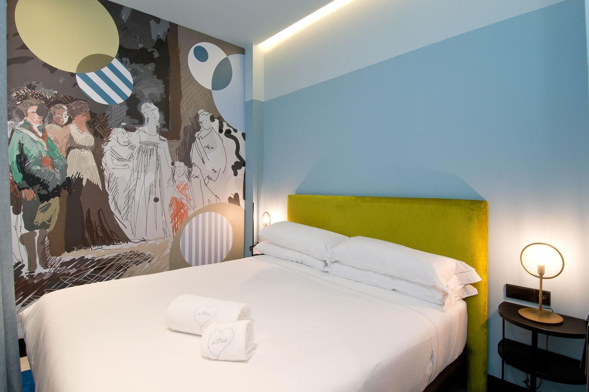 Amor De Dios 17 Boutique Hotel, Room