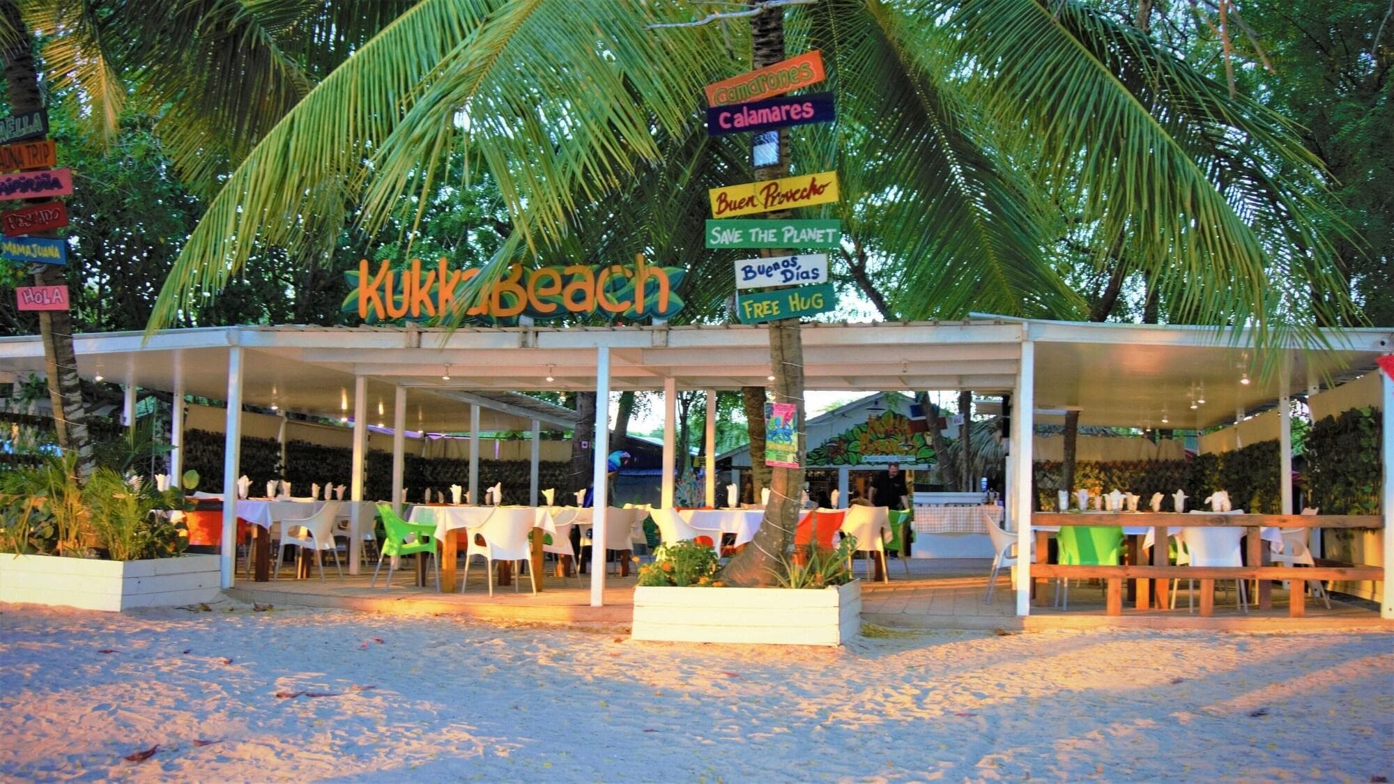 Alkquimia Hotel Lounge And Bar, Sports and Entertainment