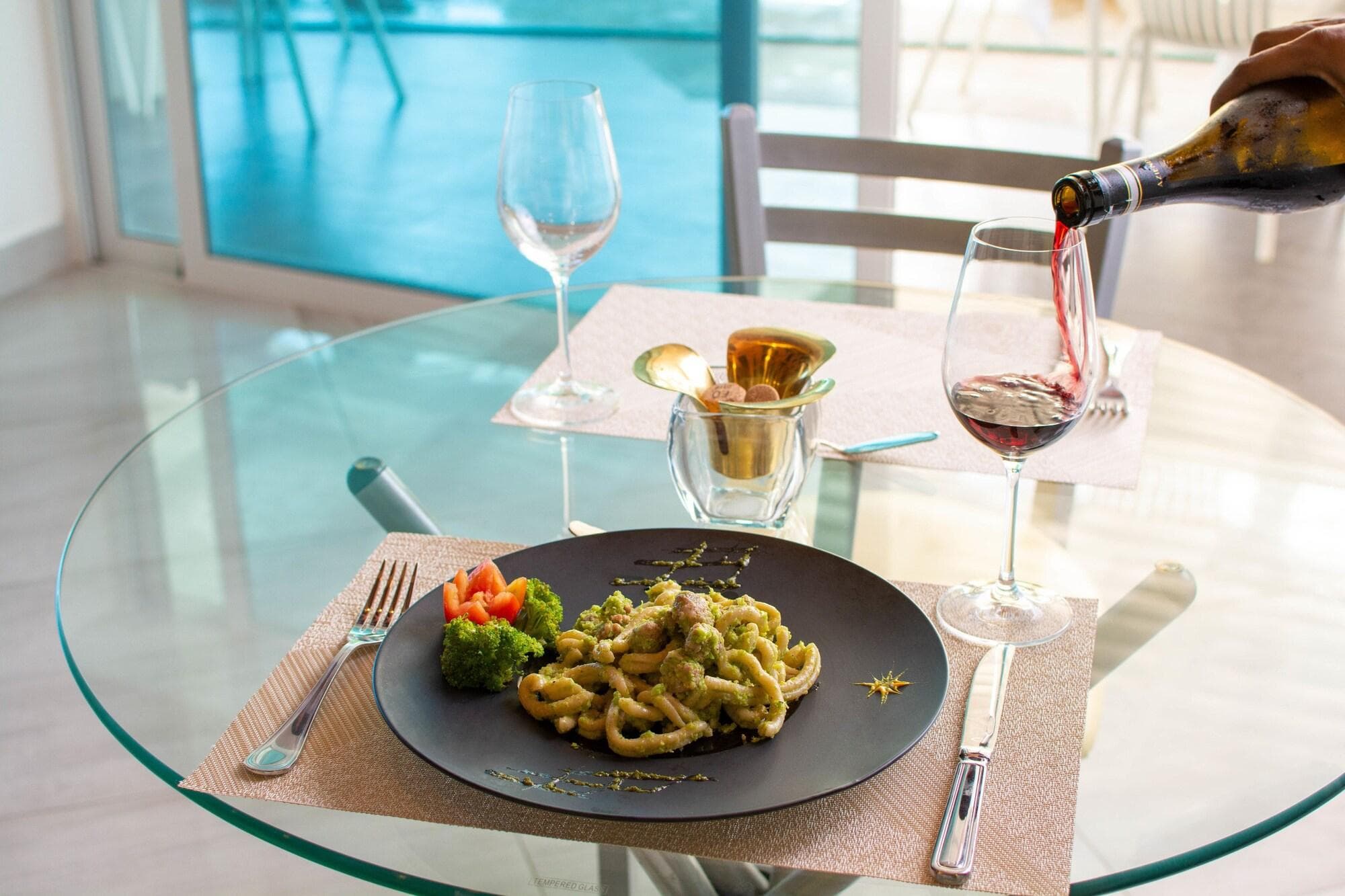 Alkquimia Hotel Lounge And Bar, Restaurant