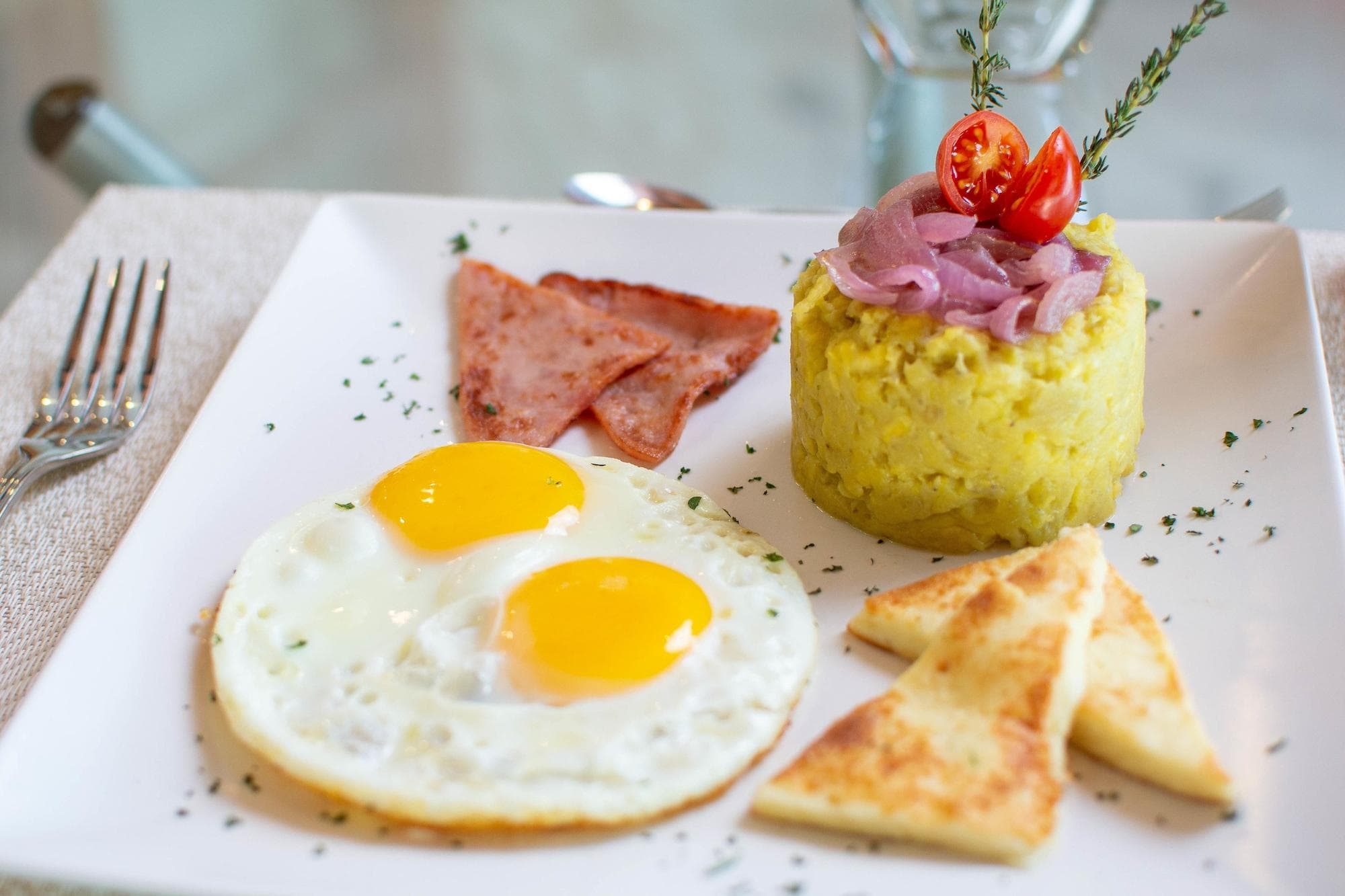 Alkquimia Hotel Lounge And Bar, Restaurant