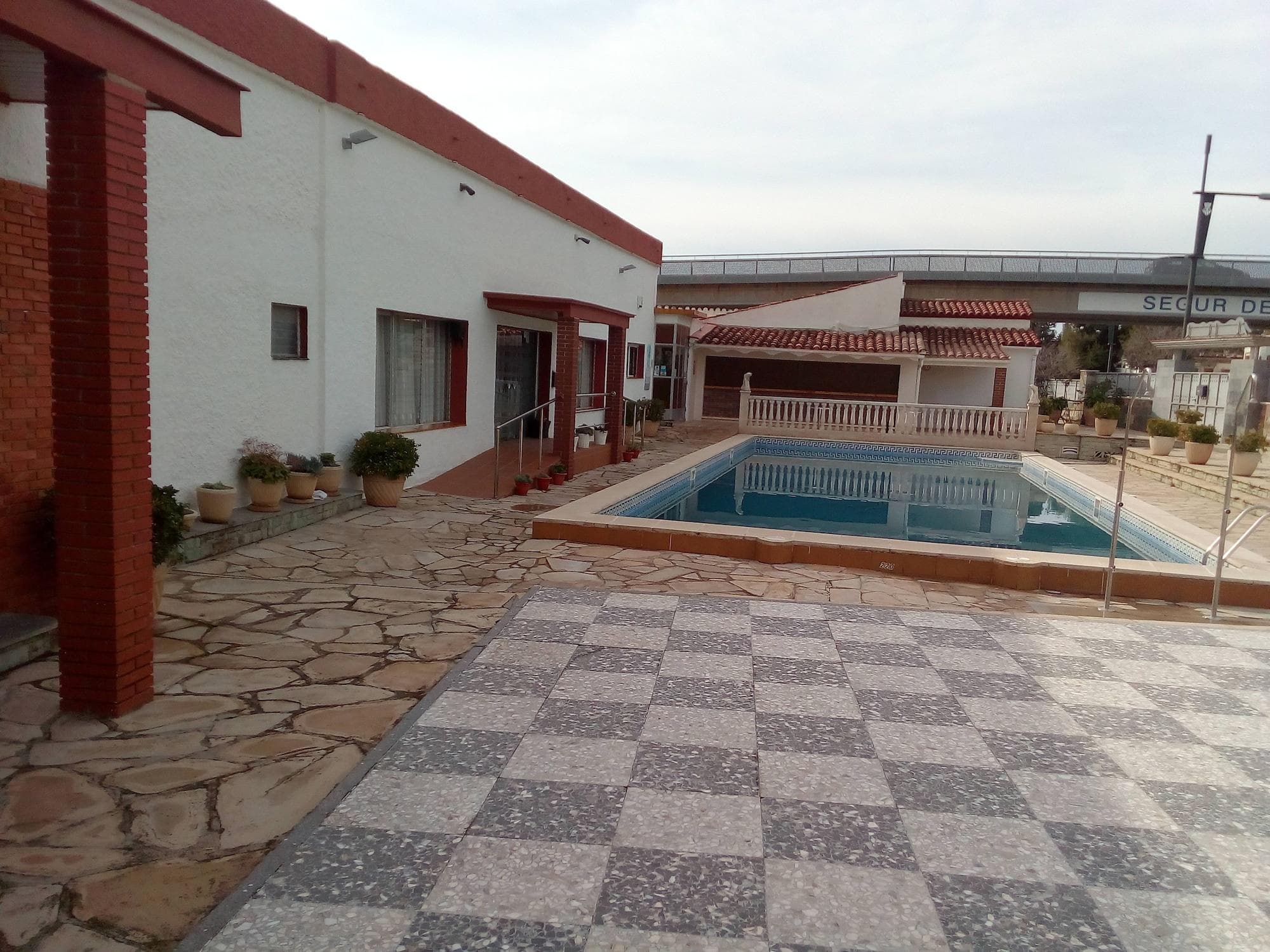 Hostal Lleida, Sports and Entertainment