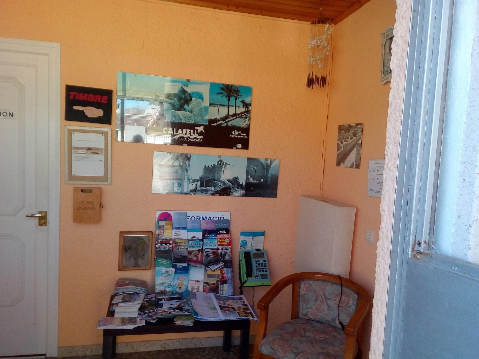 Hostal Lleida, Lobby