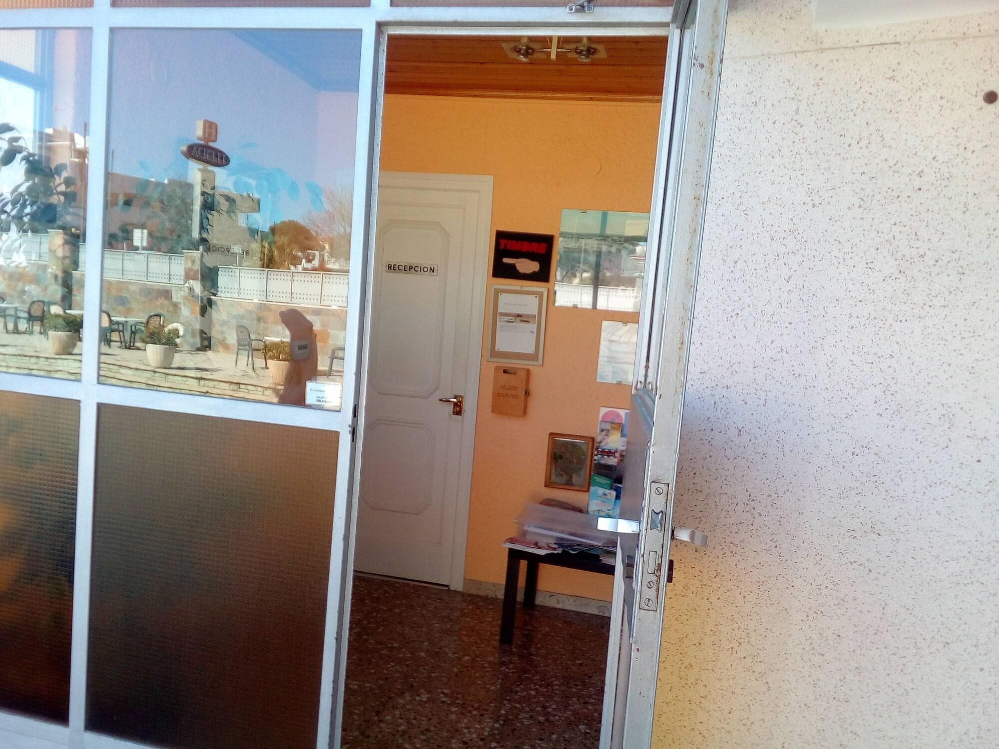 Hostal Lleida, Lobby