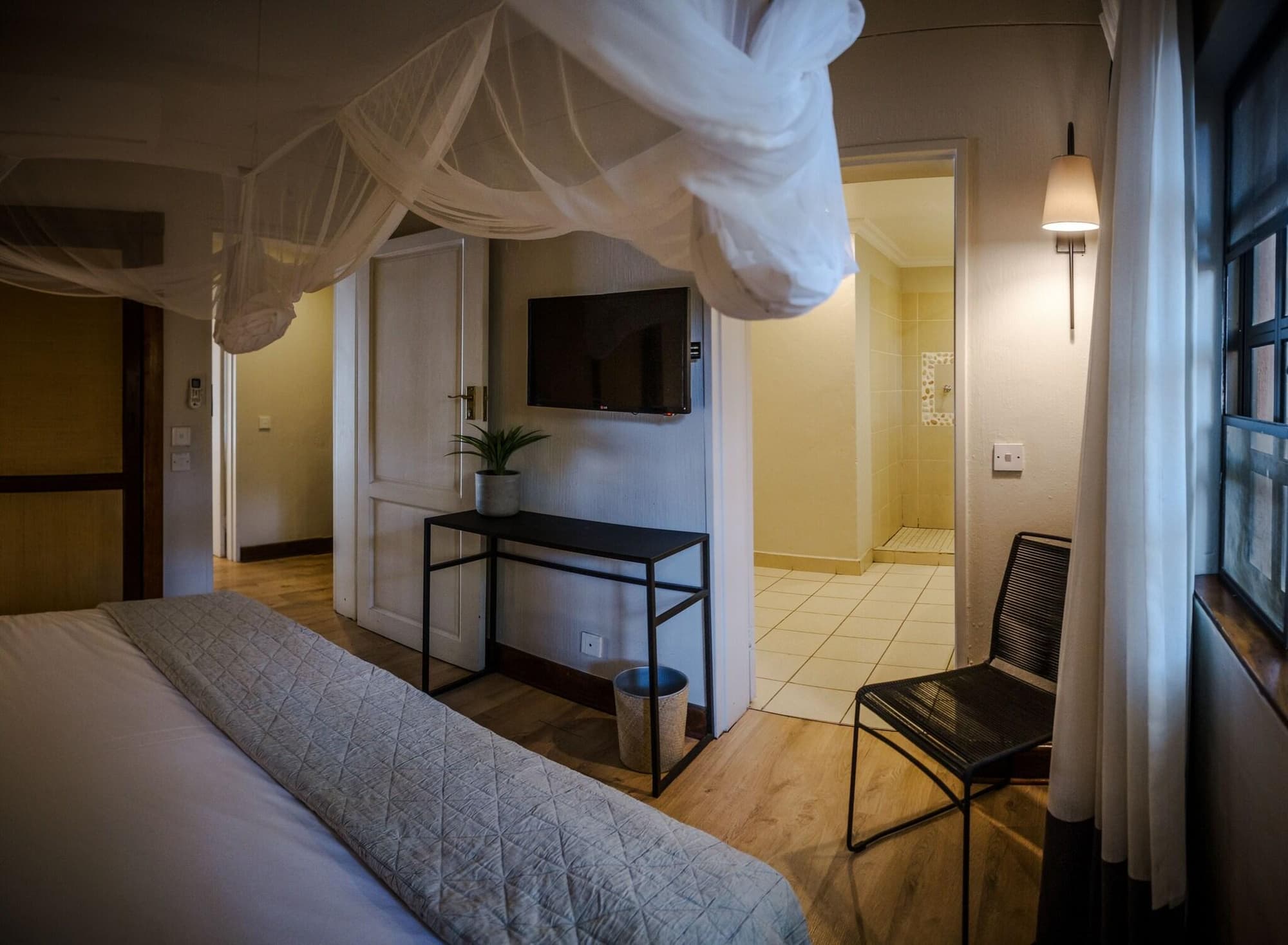 Chobe Marina Lodge, Room