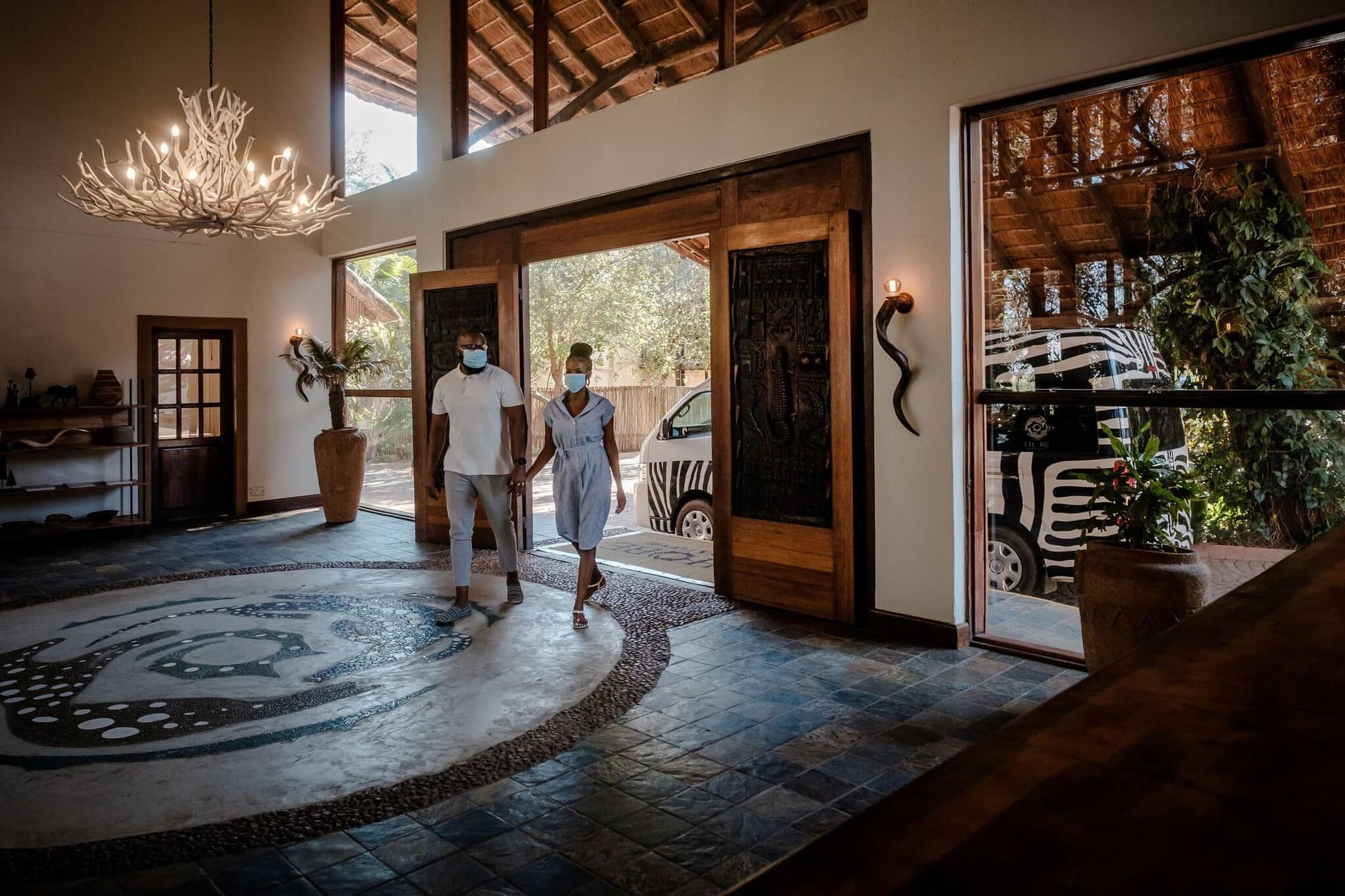 Chobe Marina Lodge, Lobby