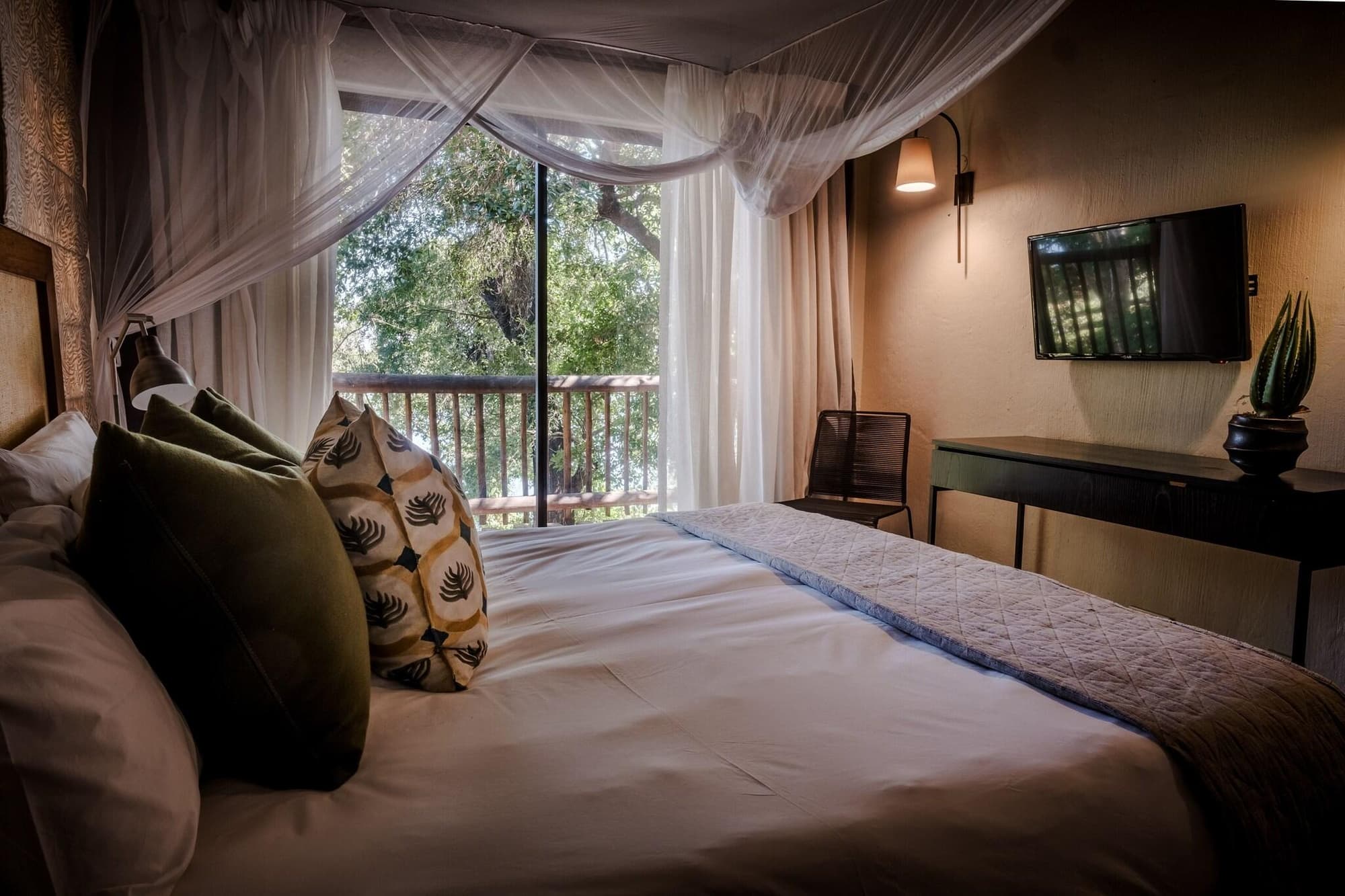 Chobe Marina Lodge, Room