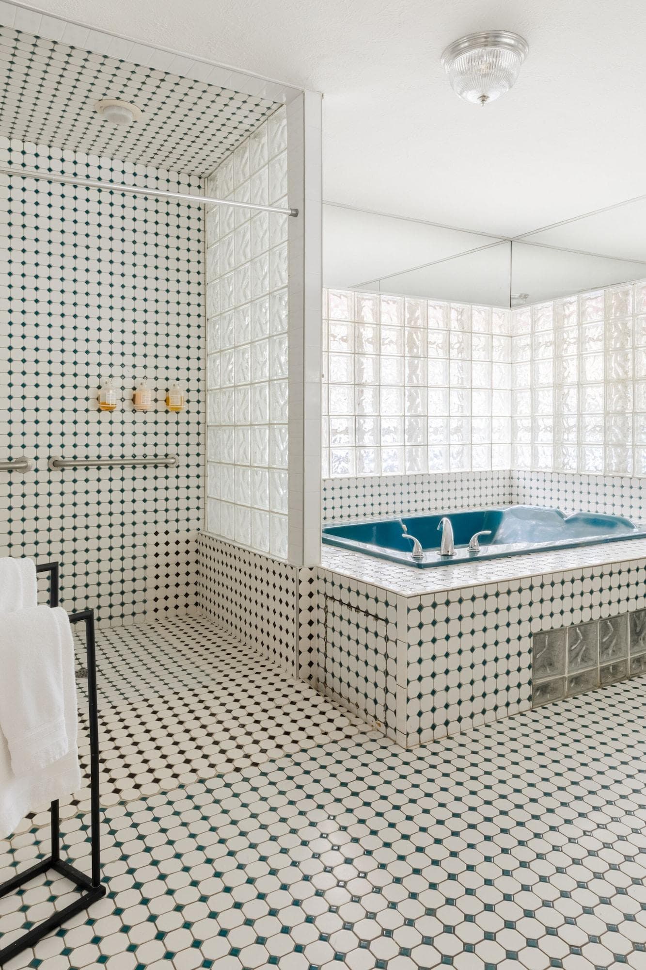 Sonder - Wellborn, Room