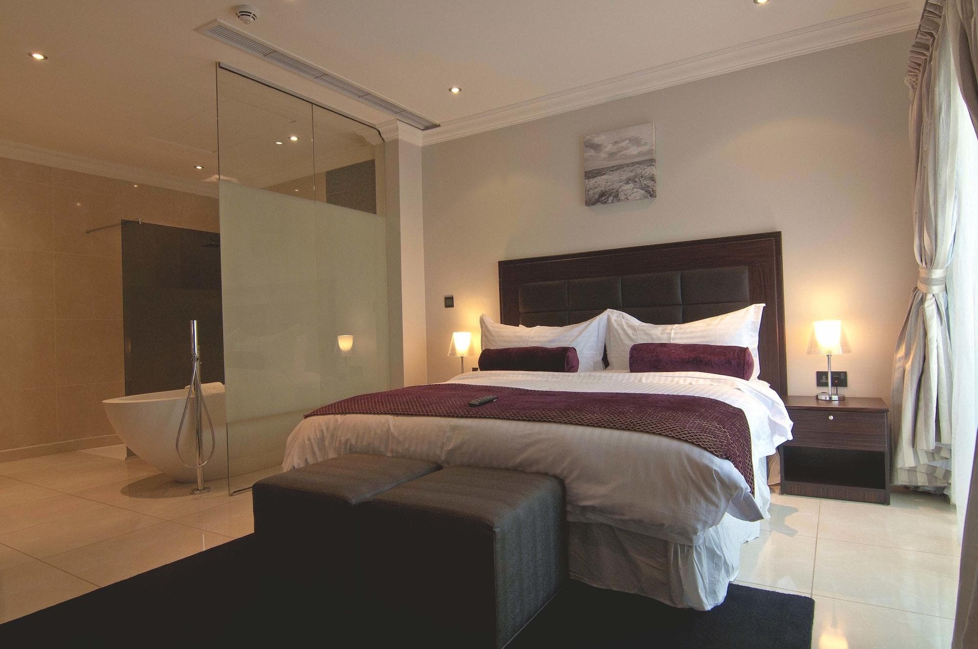 L'Eola Suites, General view