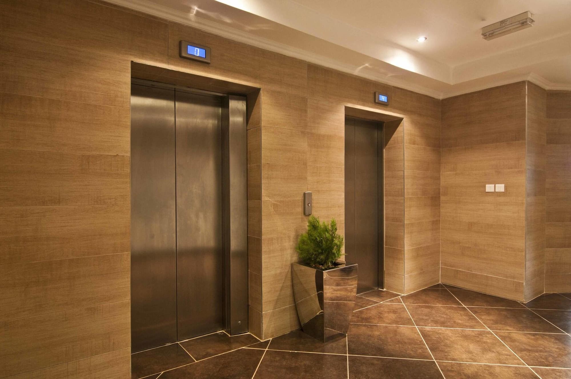 L'Eola Suites, Lobby