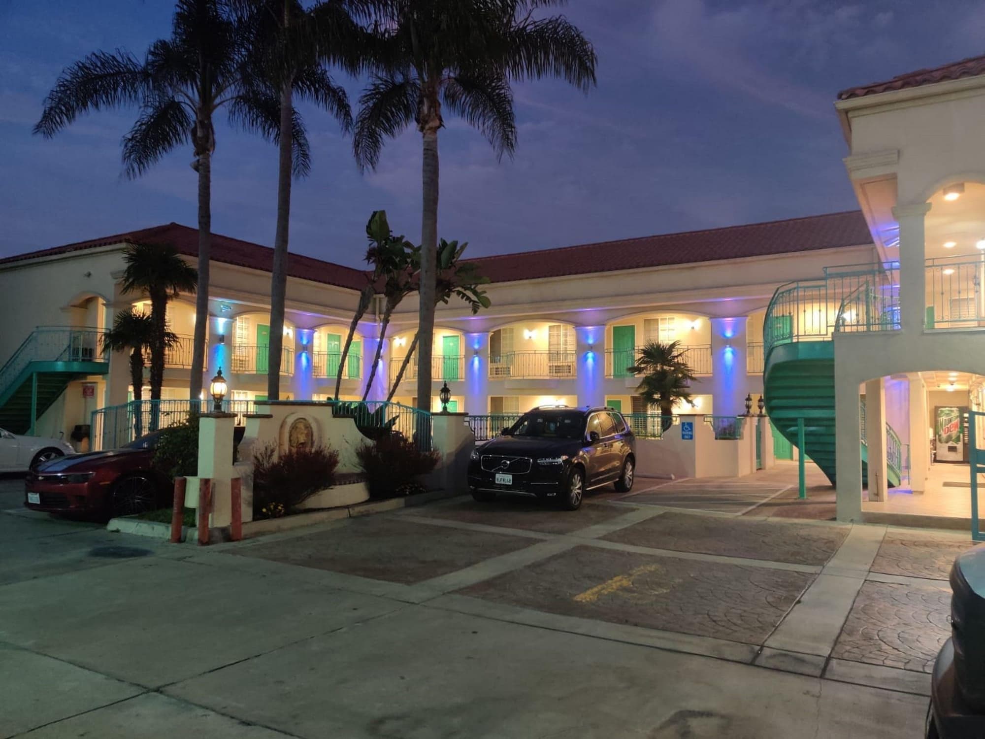 Tivoli Hotel, General view