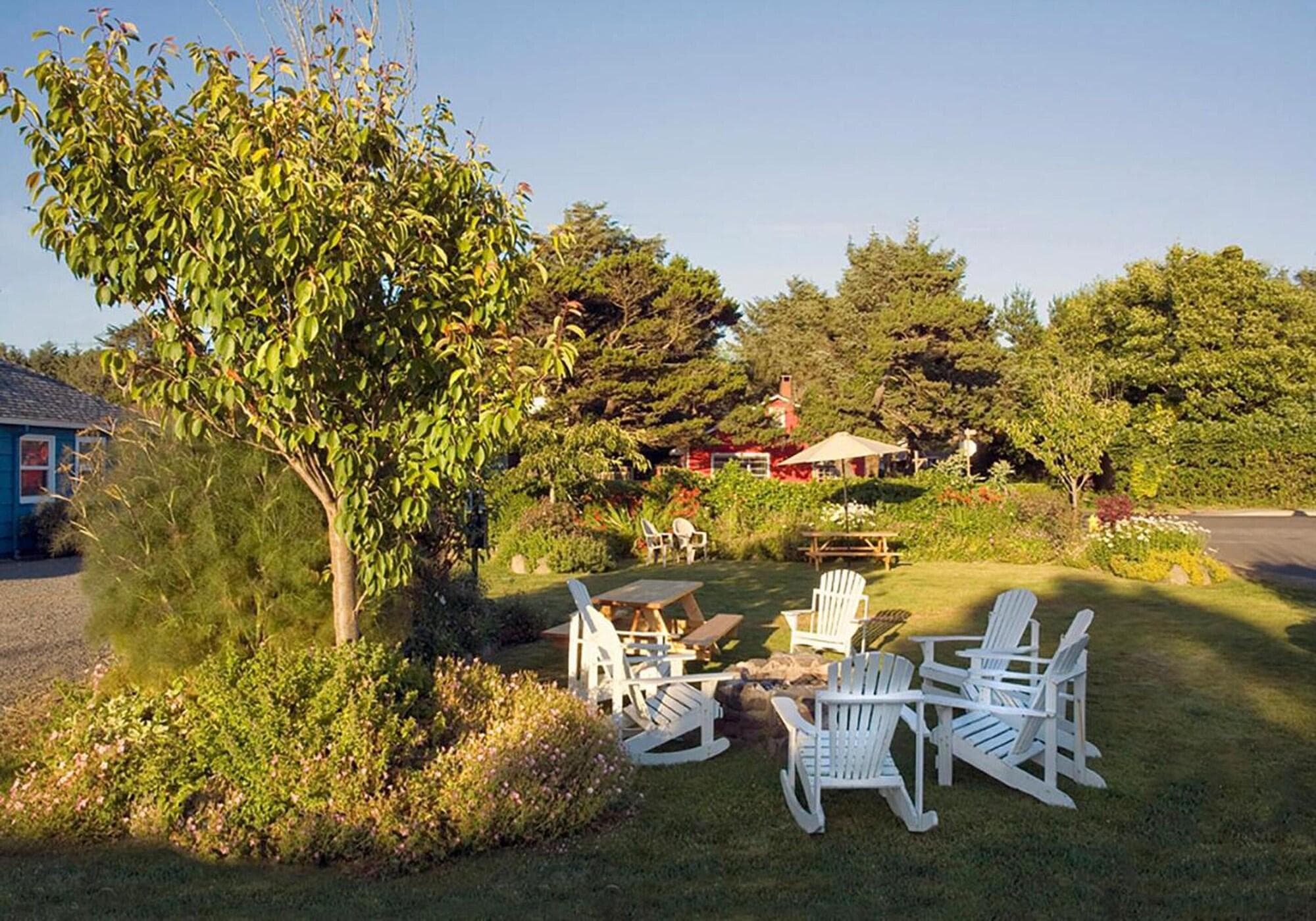 Cannon Beach Hotel, General view