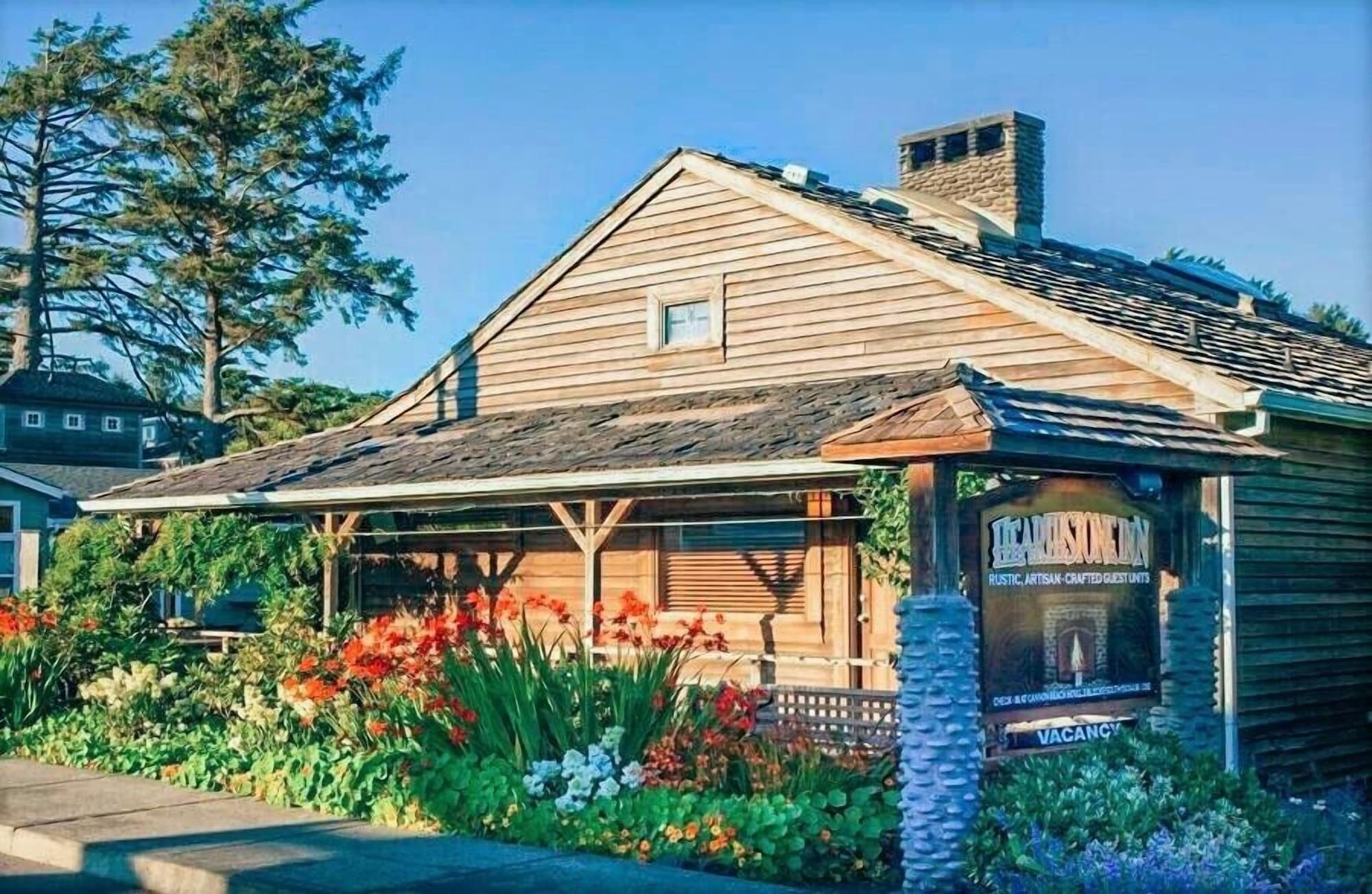 Cannon Beach Hotel, General view