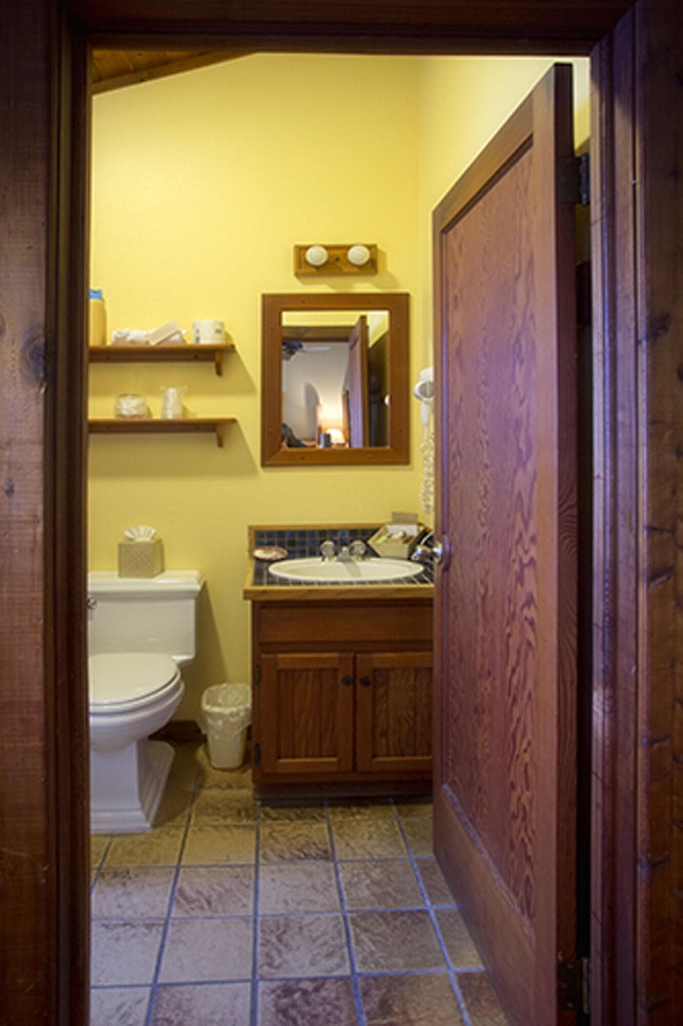 Cannon Beach Hotel, Room