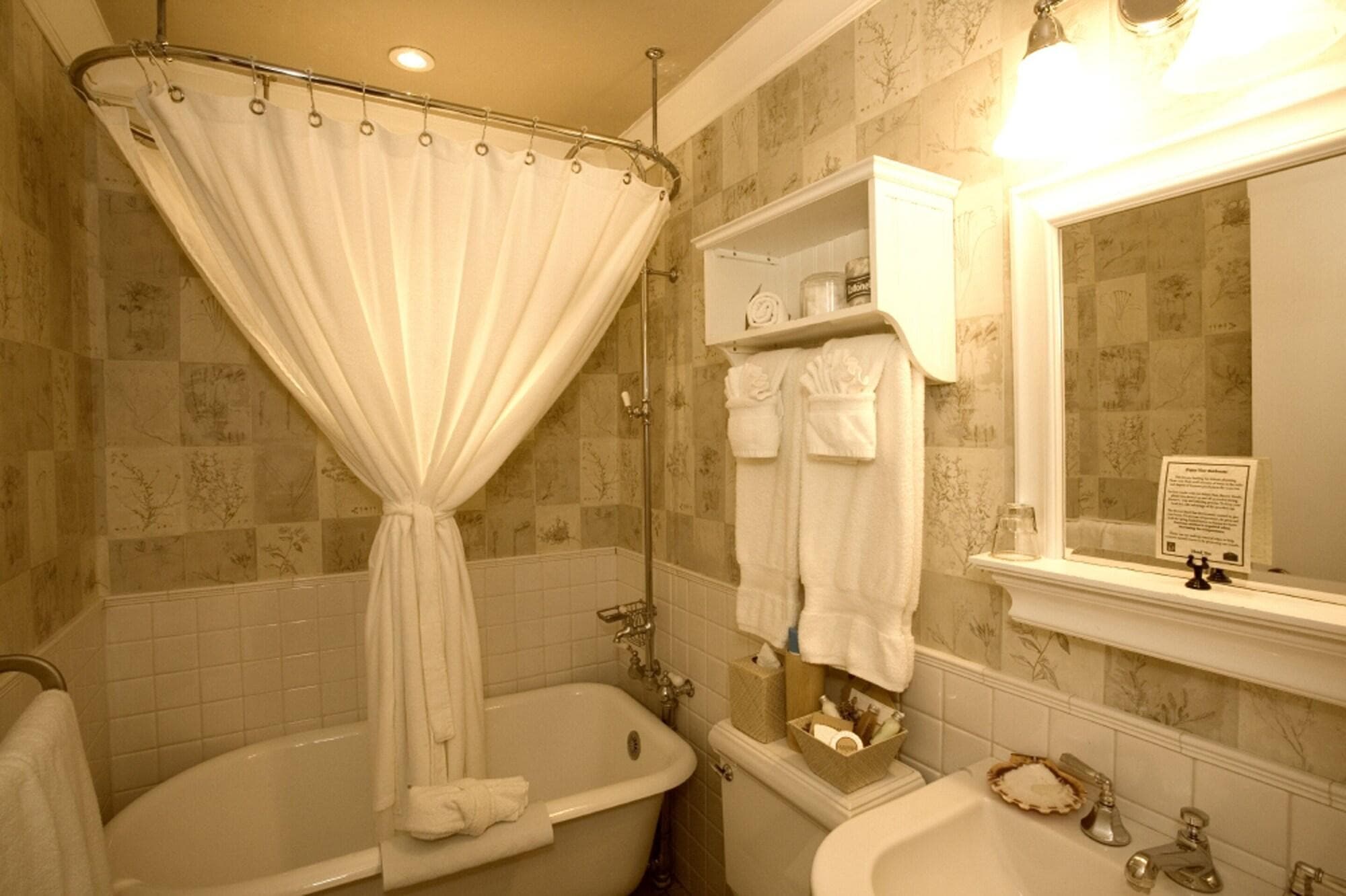 Cannon Beach Hotel, Room