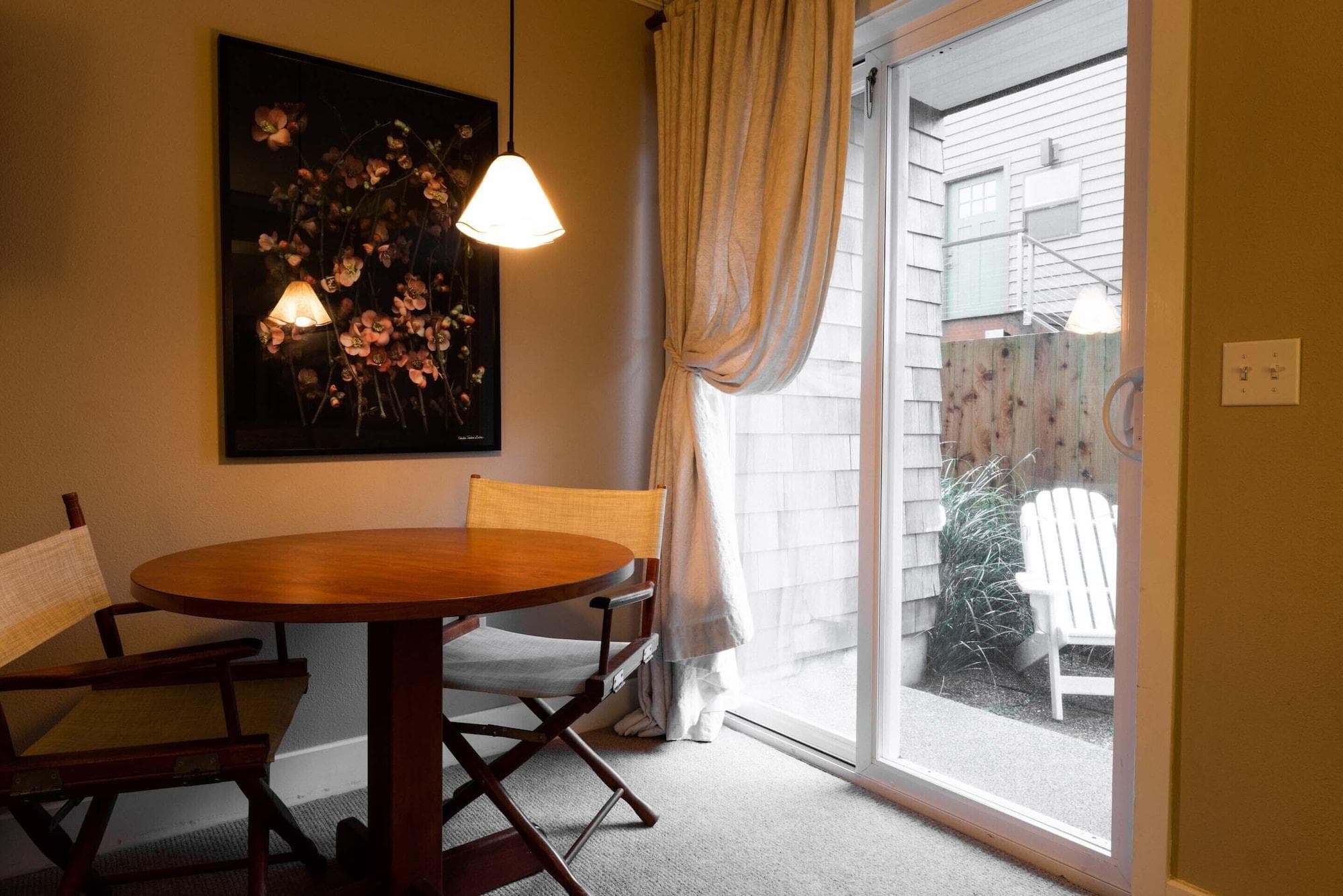 Cannon Beach Hotel, Room