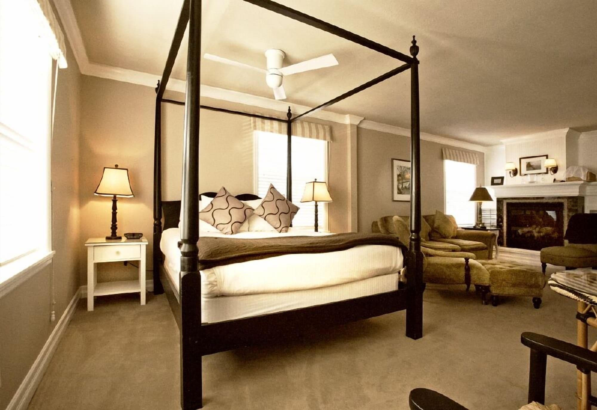 Cannon Beach Hotel, Room