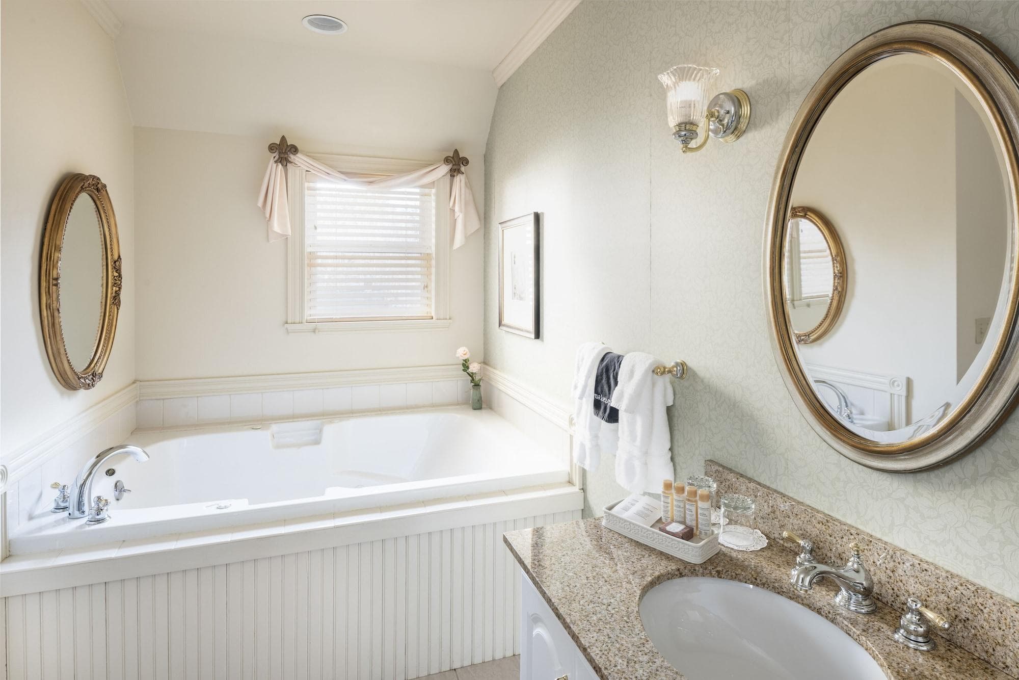 The Inn at Thorn Hill & Spa, Room