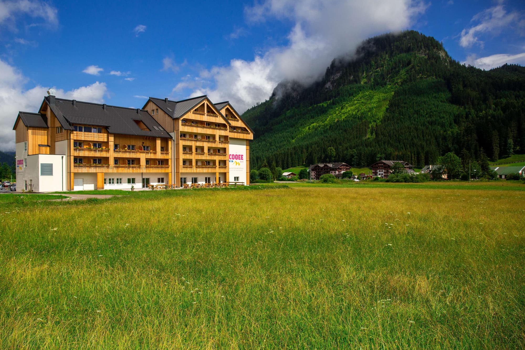 Cooee Alpin Hotel Dachstein, General view