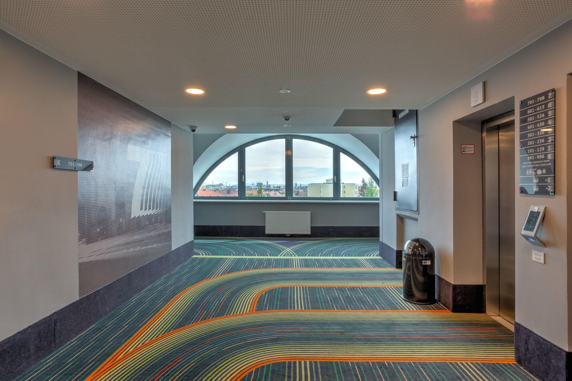 MEININGER Hotel München Olympiapark, Lobby