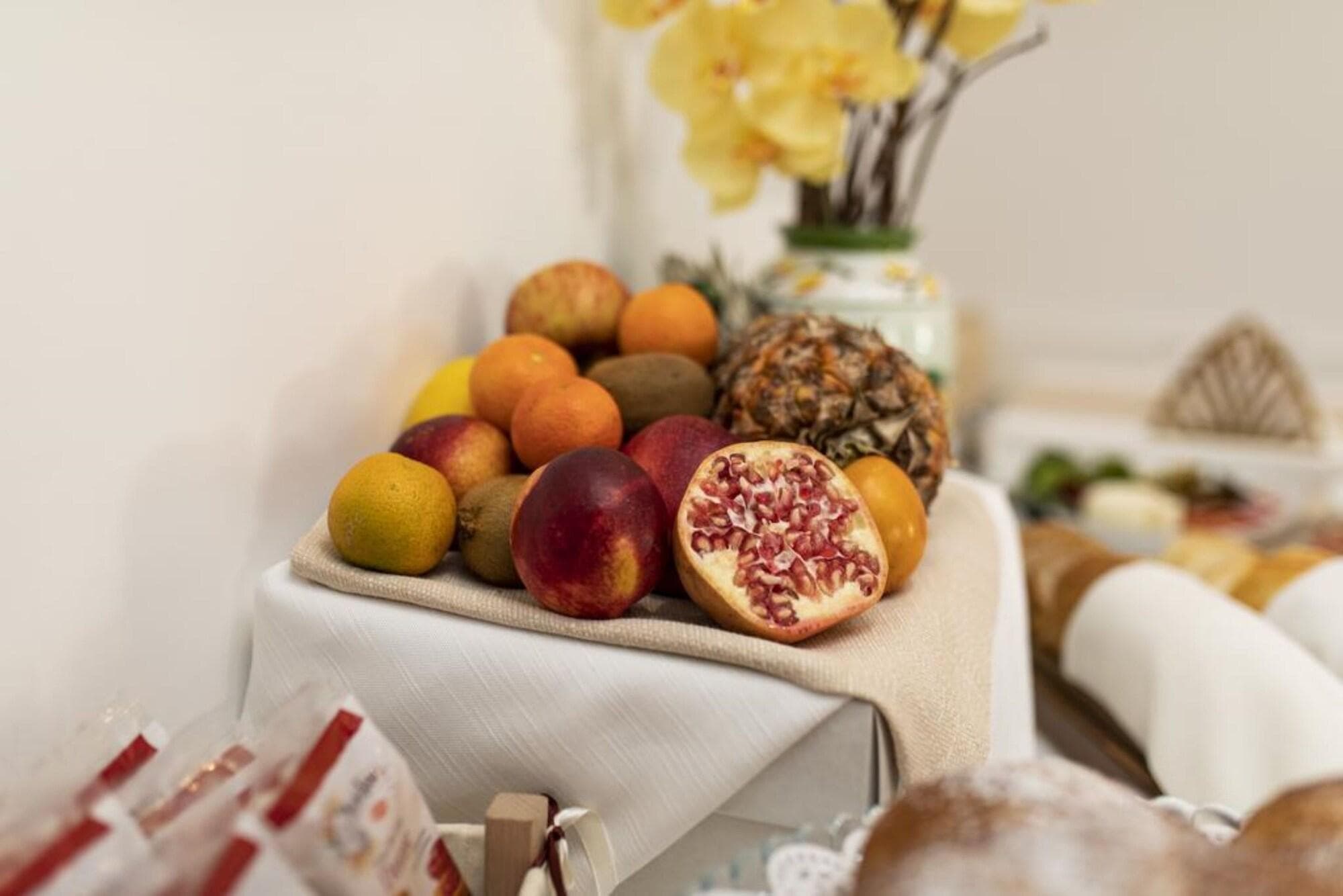 Palazzo Lauritano - Historic Rooms, Restaurant