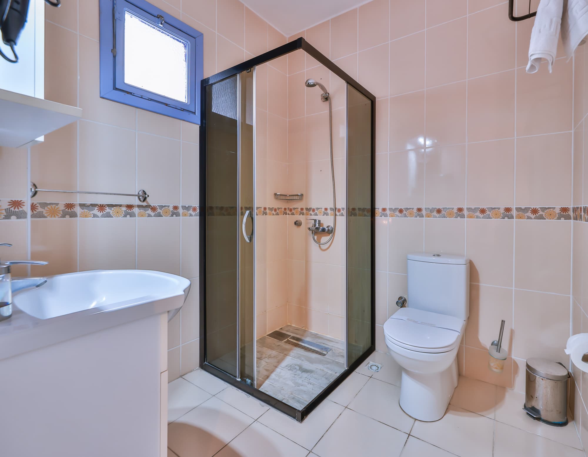 Livan Hotel Deluxe, Room