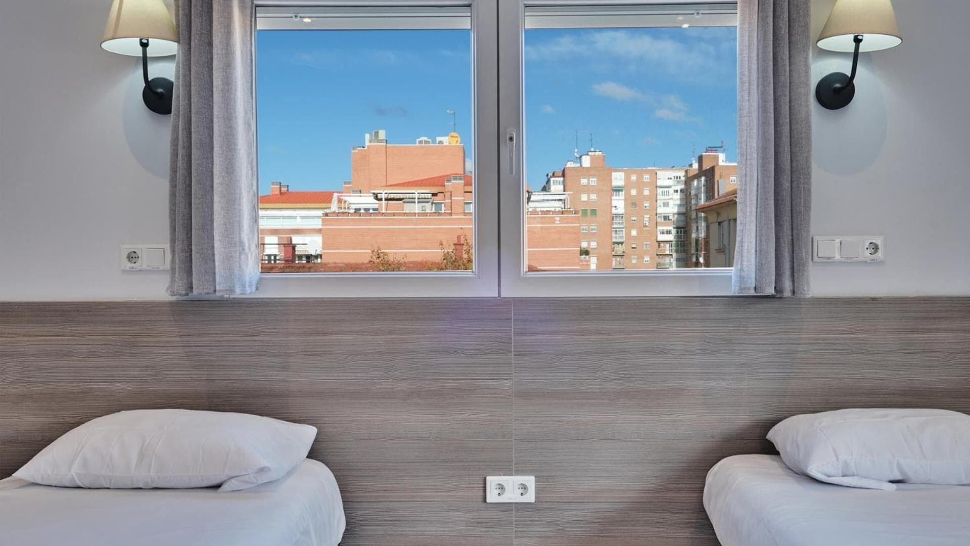 Hostal Golden Alcalá, Room