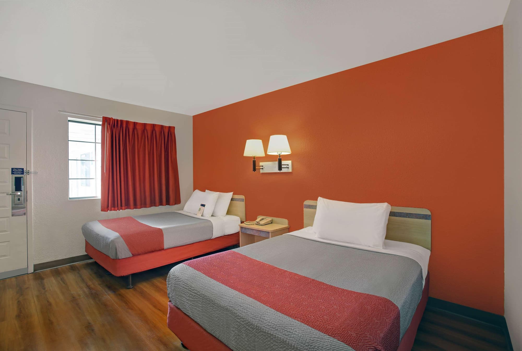 Super 8 by Wyndham Livermore, Room